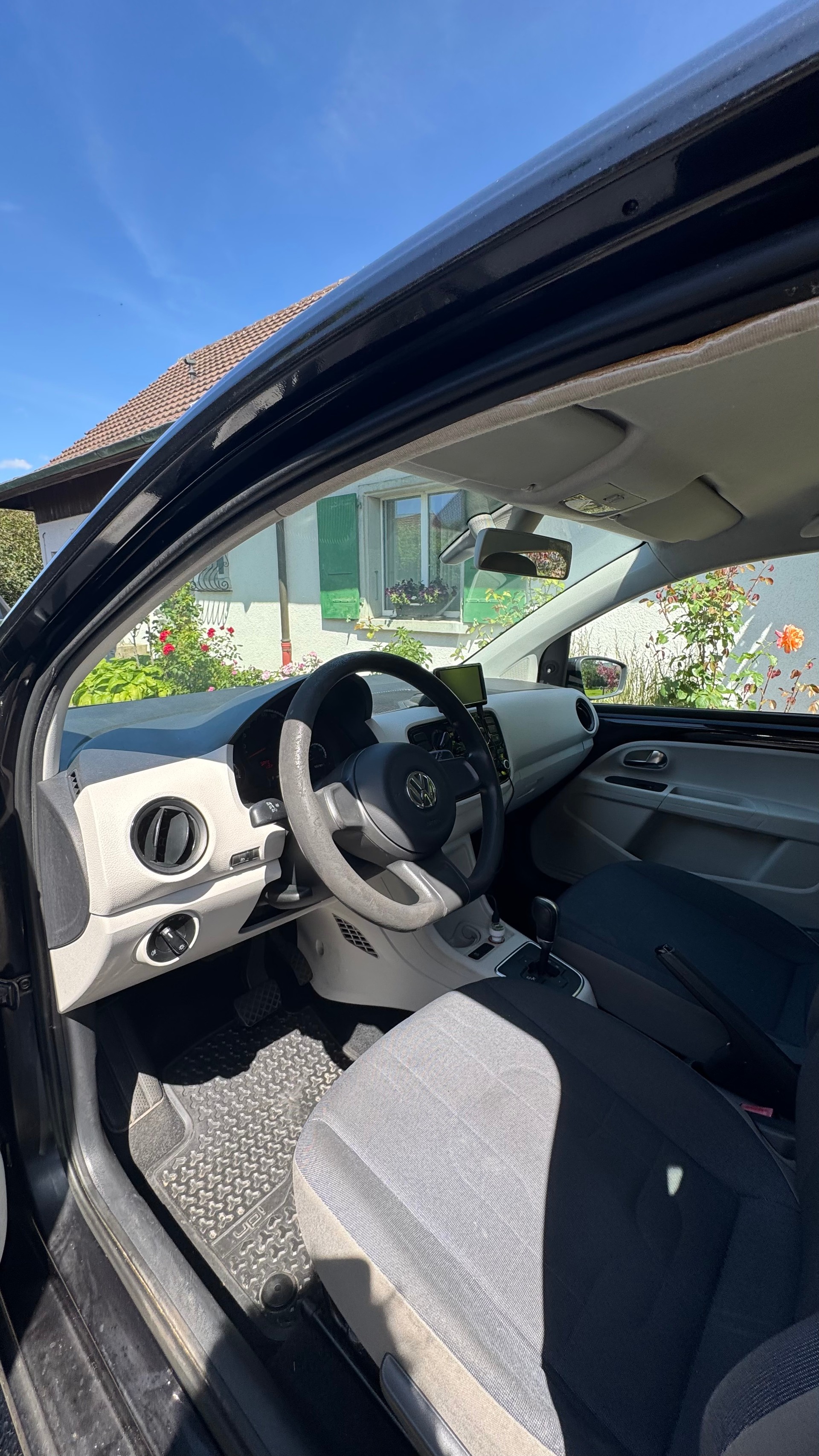 VW 1.0 MPI 60 Move ASG-image-3