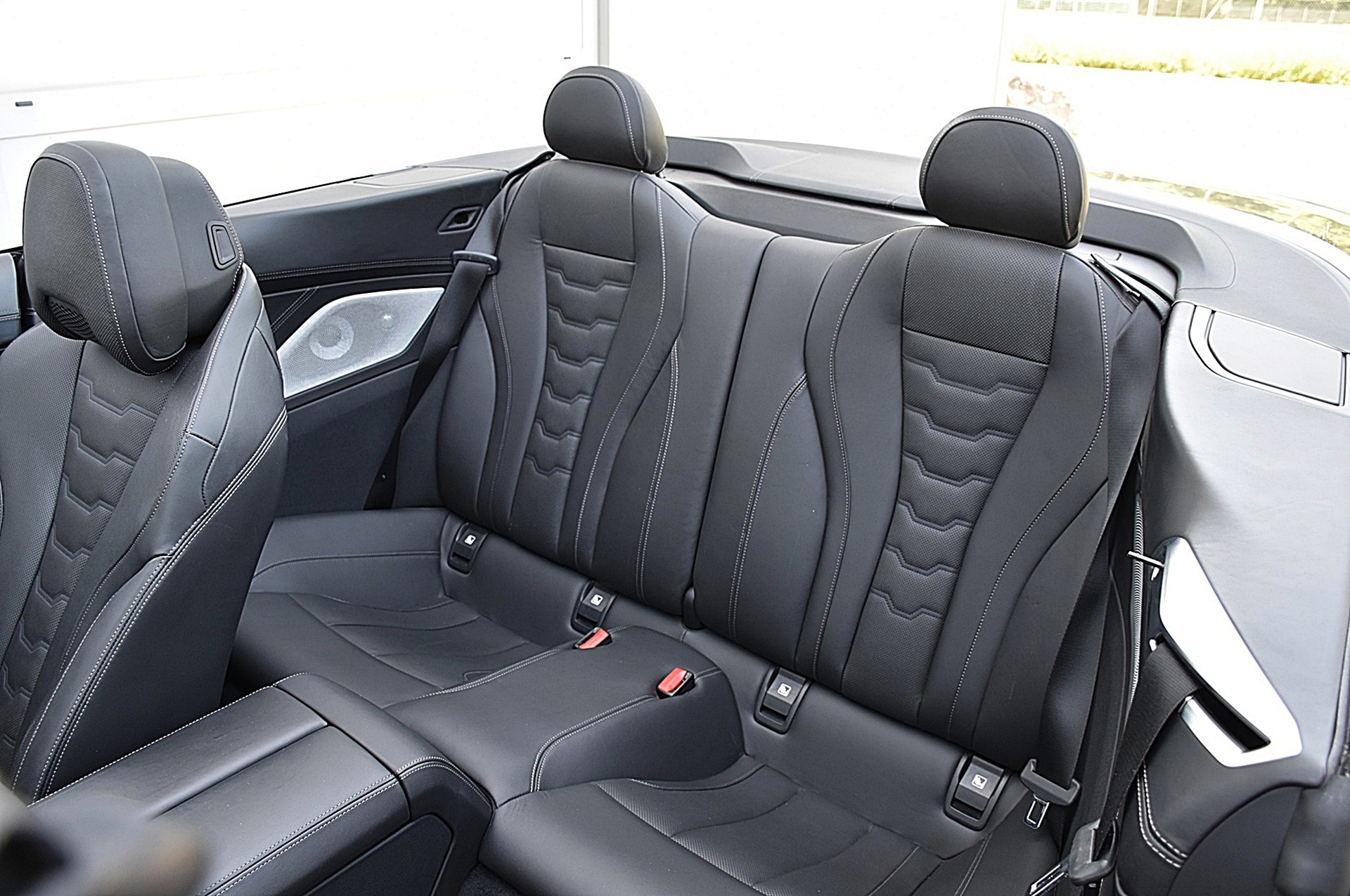 BMW M850i xDrive Steptronic Induvidual-image-15