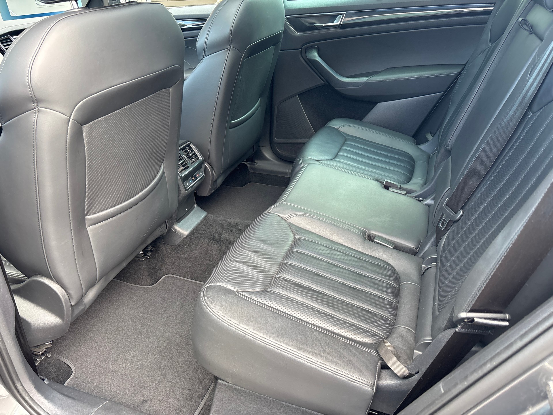 SKODA Kodiaq 2.0 TSI 4x4 L&K-image-15