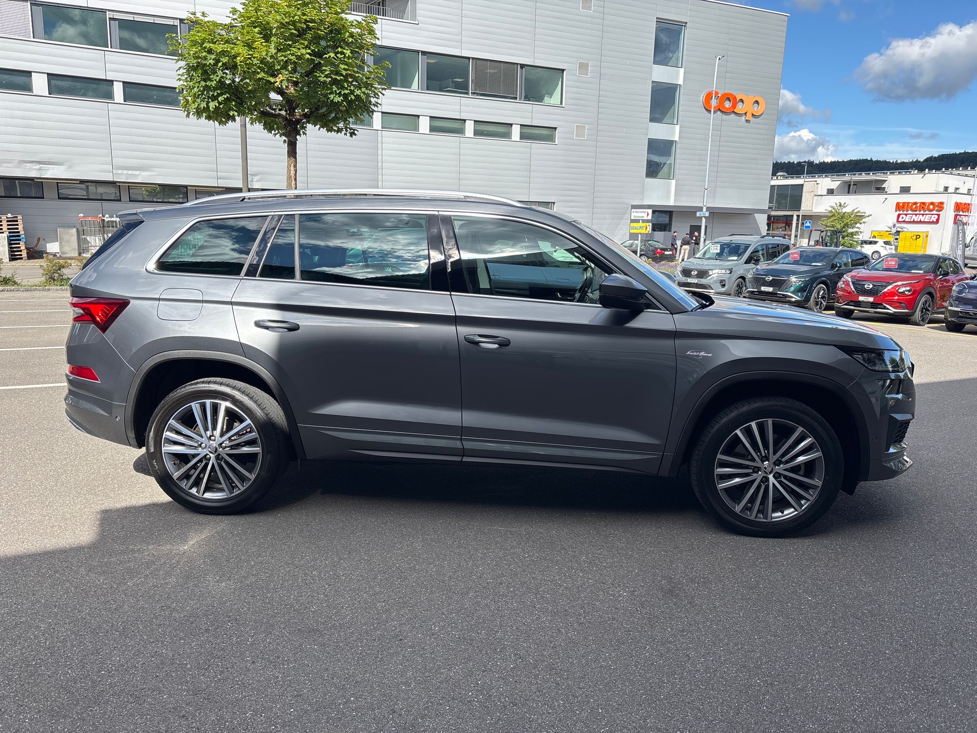 SKODA Kodiaq 2.0 TSI 4x4 L&K-image-4