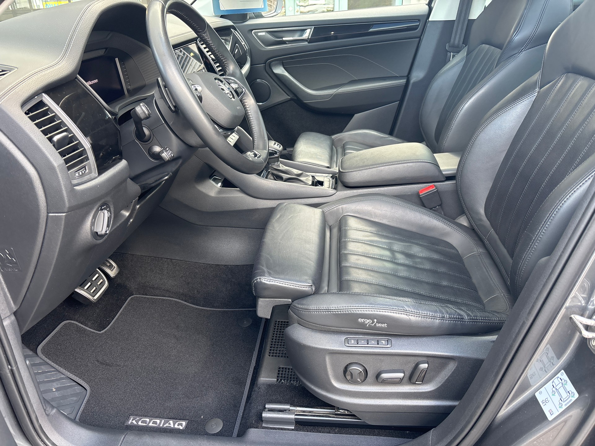 SKODA Kodiaq 2.0 TSI 4x4 L&K-image-9