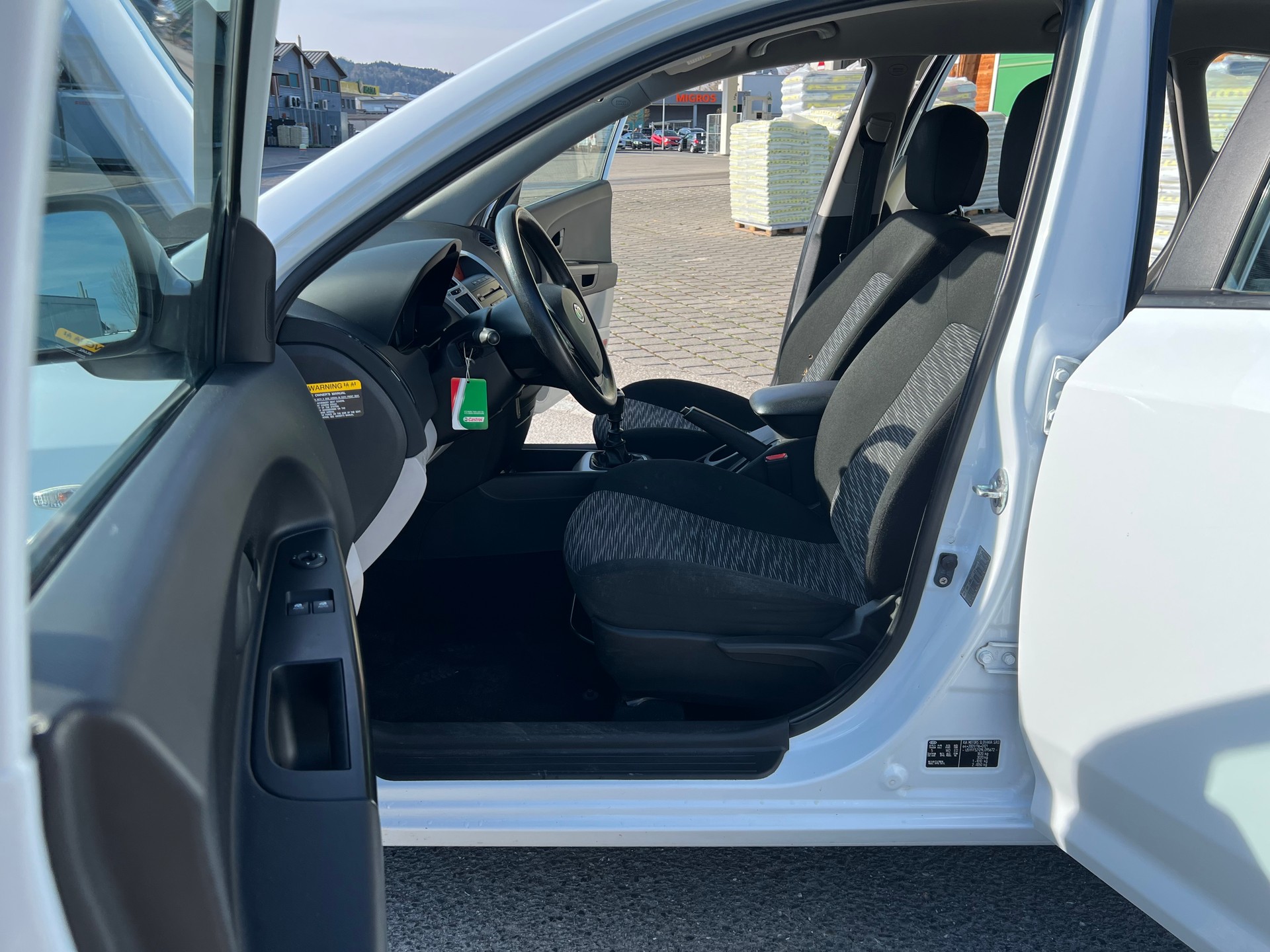 KIA Cee'd Sporty Wagon 1.4 16V Eco-image-7