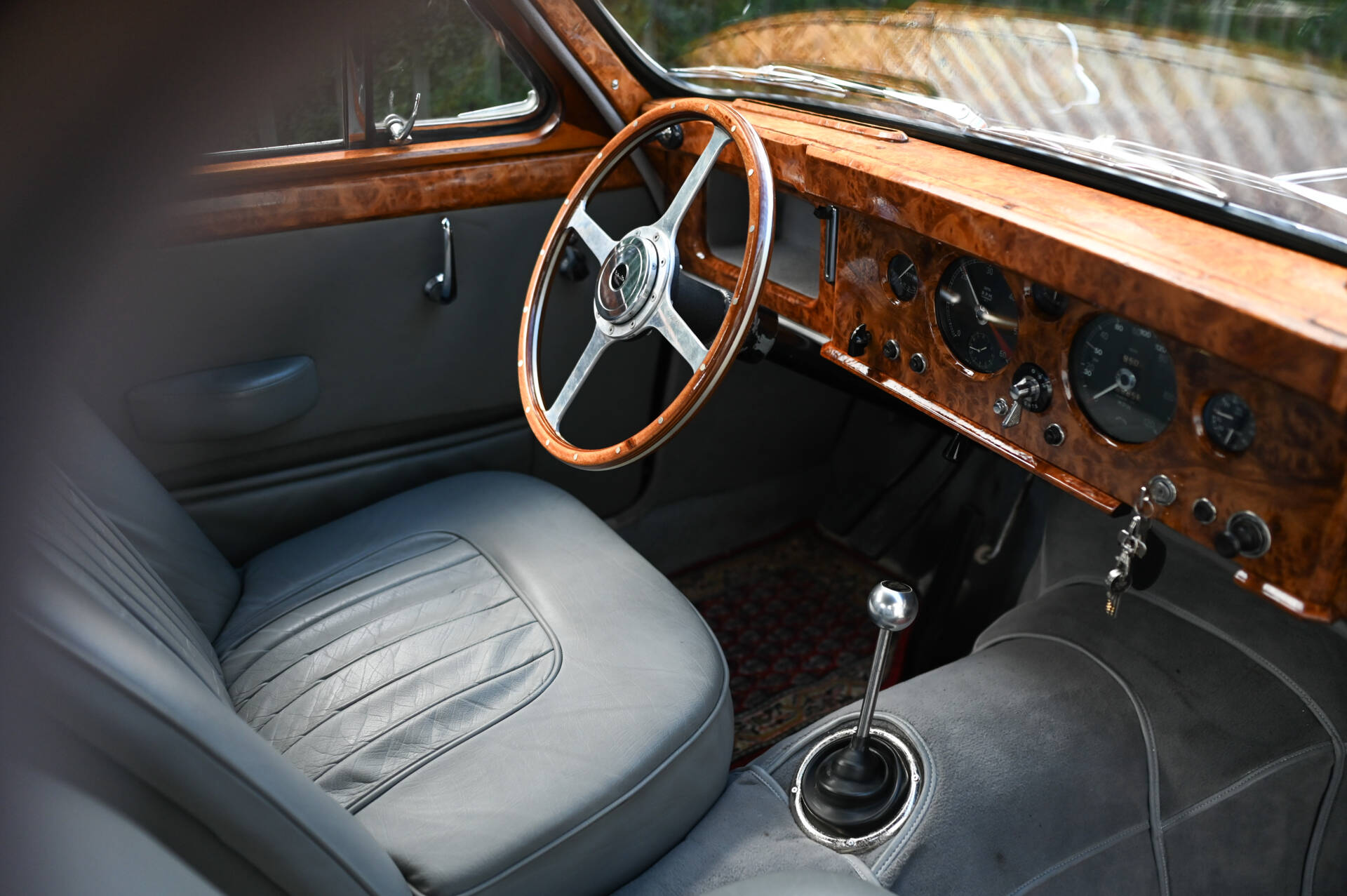 JAGUAR KOMPLETT REVIDIERT.-image-8