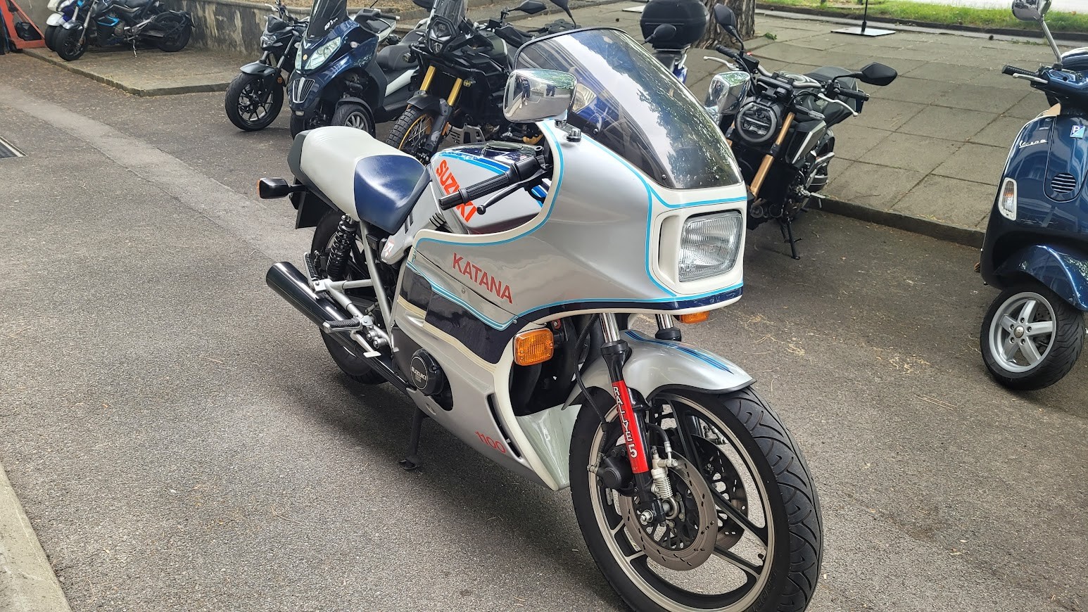 SUZUKI GSX 1100 S Katana