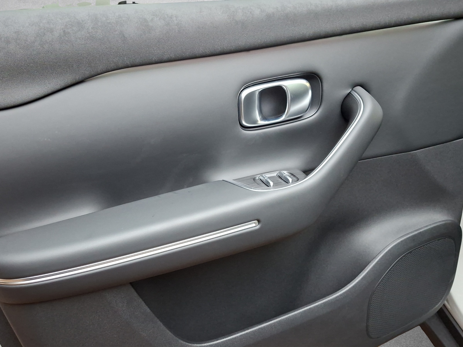 LEAPMOTOR C10 EV AWD 81.9kWh-image-10
