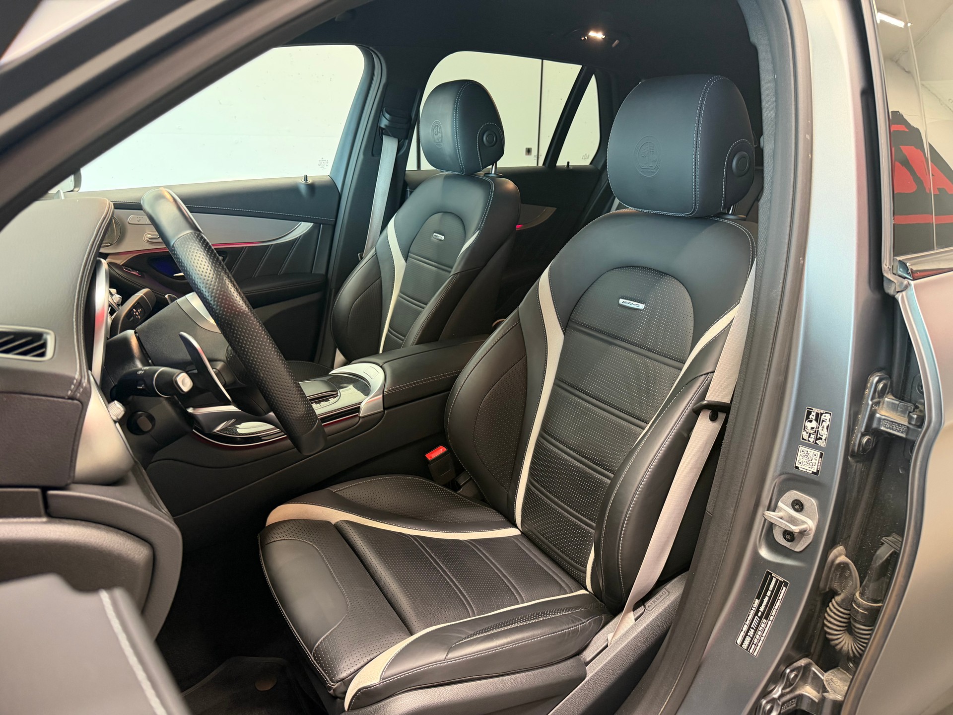 MERCEDES-BENZ GLC 63 S AMG 4Matic 9G-Tronic-image-14