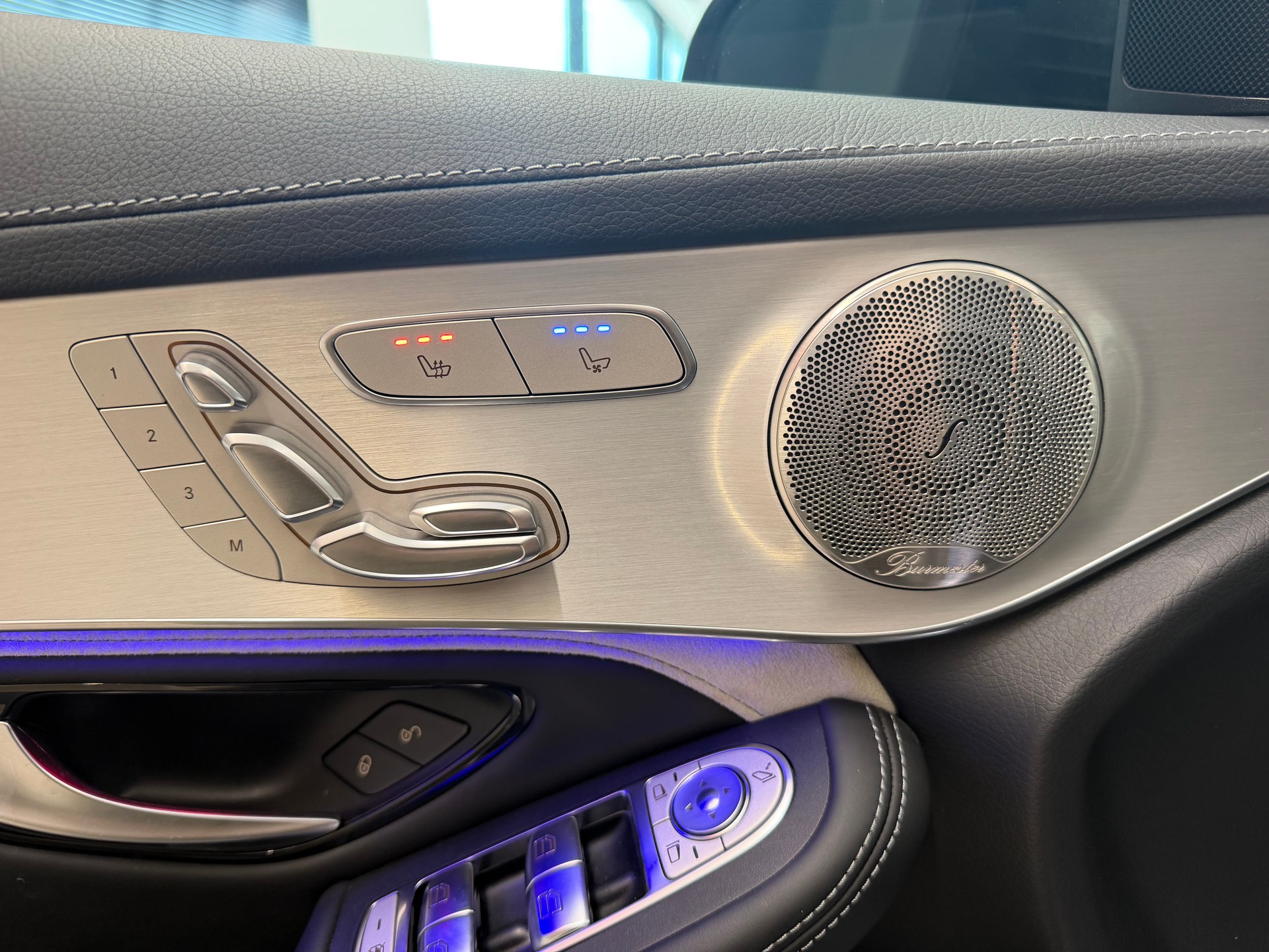 MERCEDES-BENZ GLC 63 S AMG 4Matic 9G-Tronic-image-13
