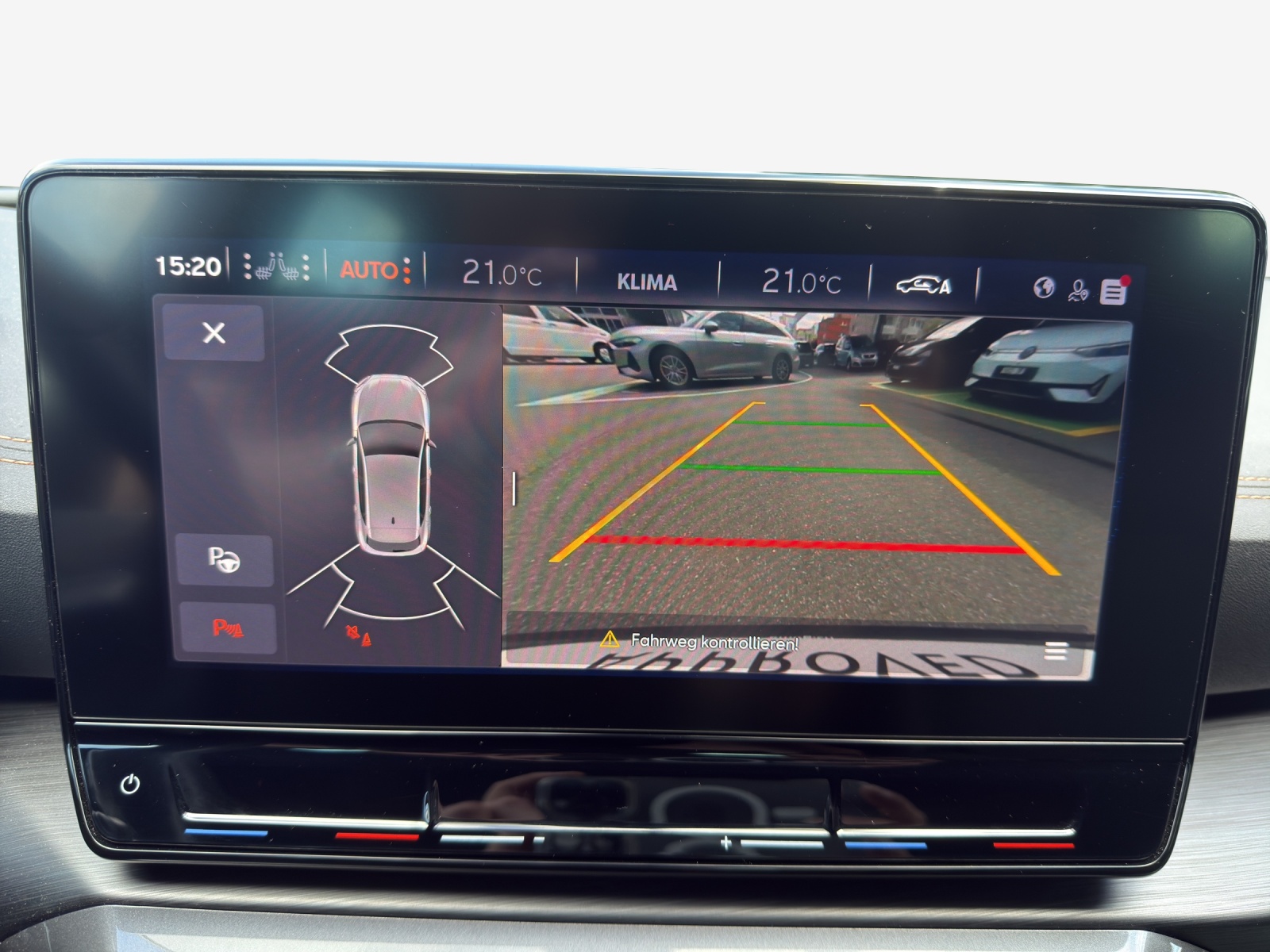 CUPRA LEON VZ 2.0 TSI DSG-image-15