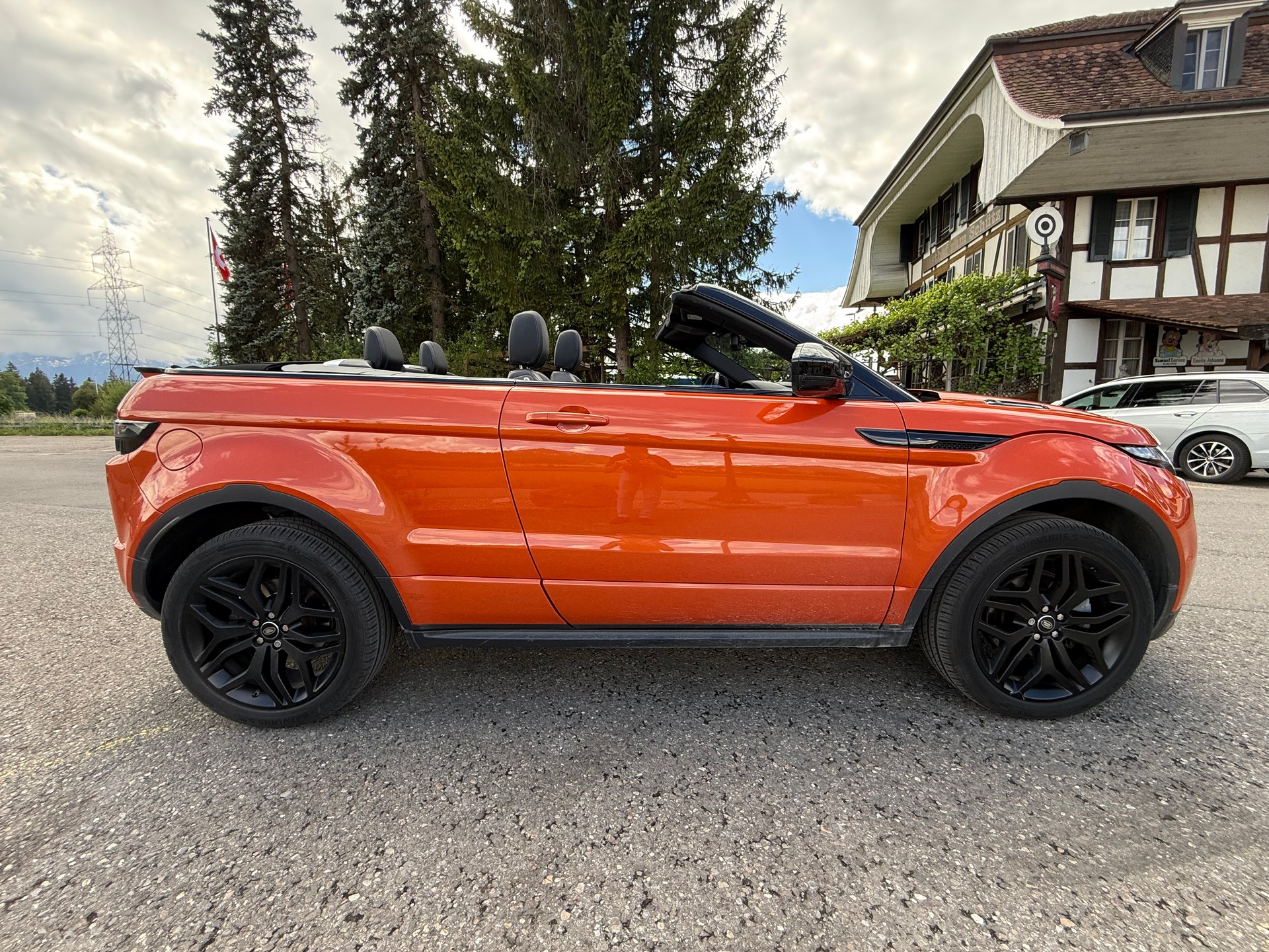 LAND ROVER Range Rover Evoque Convert. 2.0Si4 HSE Dynamic AT9-image-10