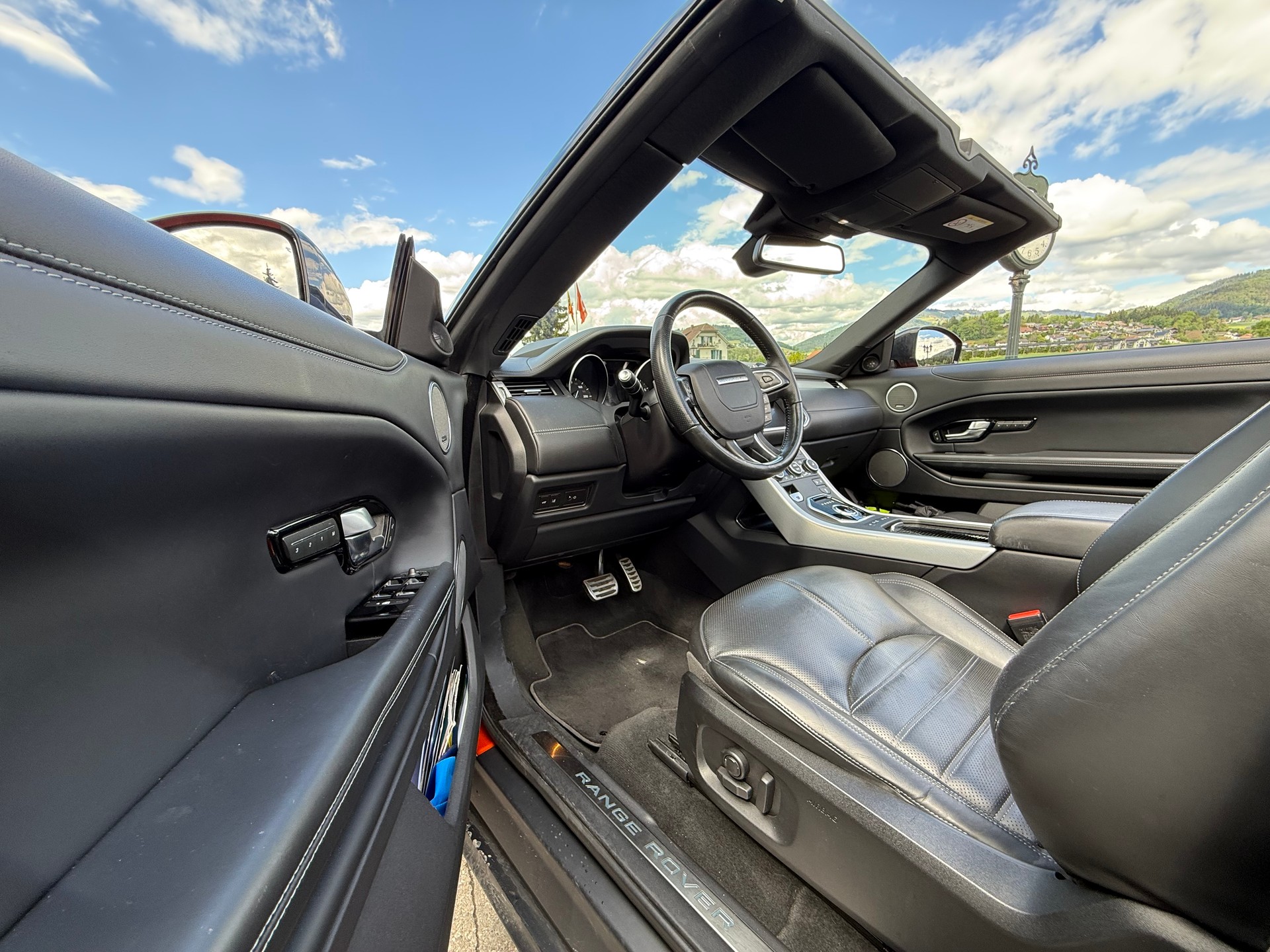 LAND ROVER Range Rover Evoque Convert. 2.0Si4 HSE Dynamic AT9-image-12