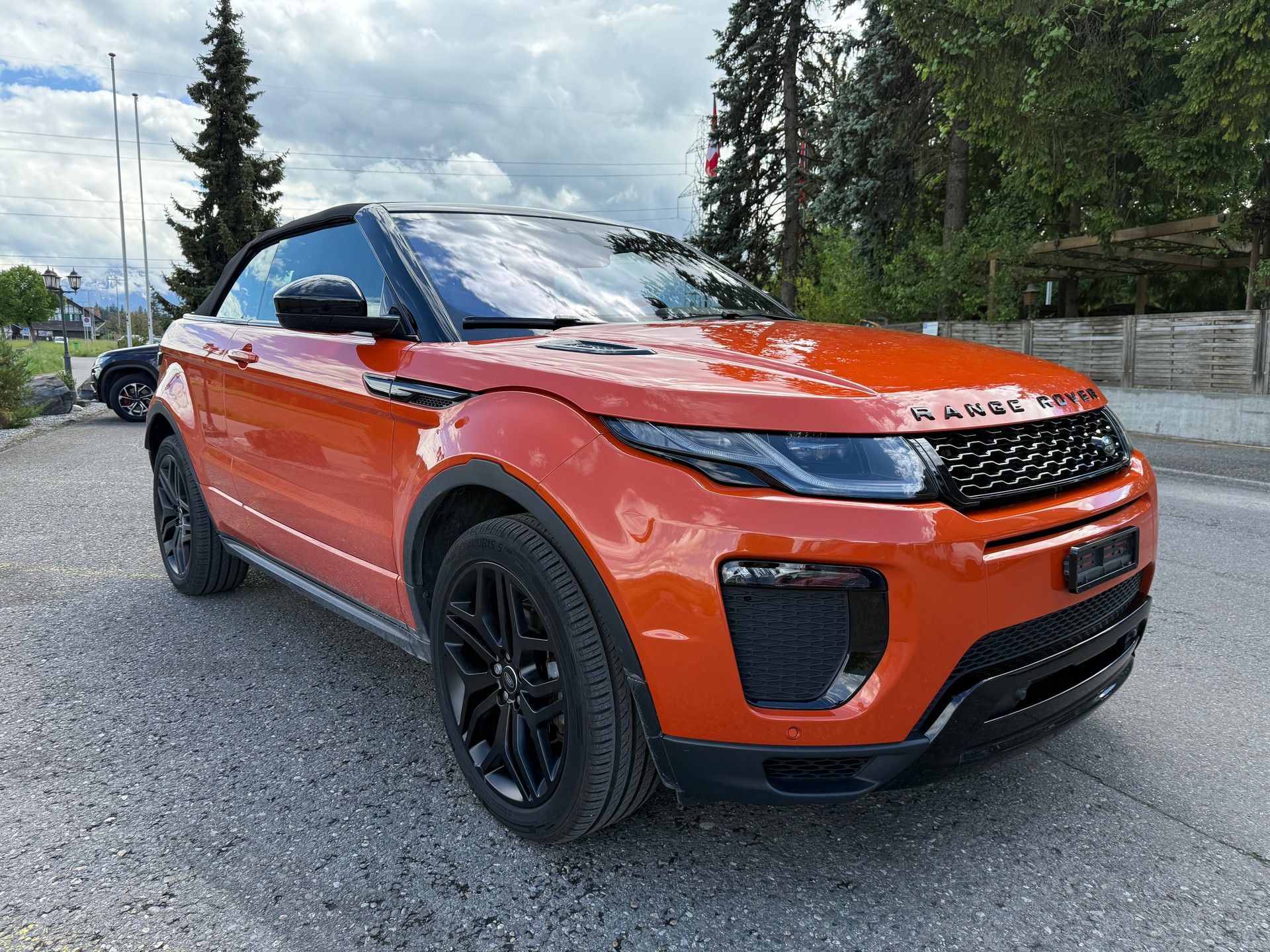 LAND ROVER Range Rover Evoque Convert. 2.0Si4 HSE Dynamic AT9-image-2
