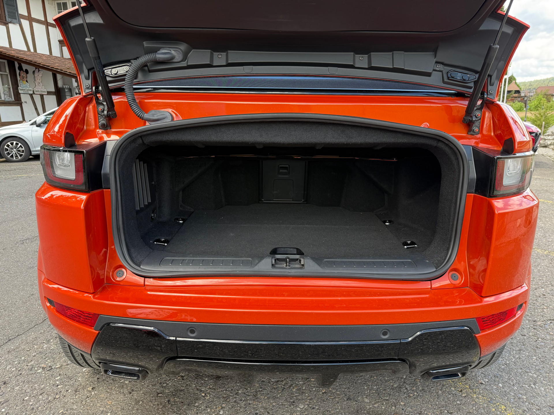 LAND ROVER Range Rover Evoque Convert. 2.0Si4 HSE Dynamic AT9-image-8