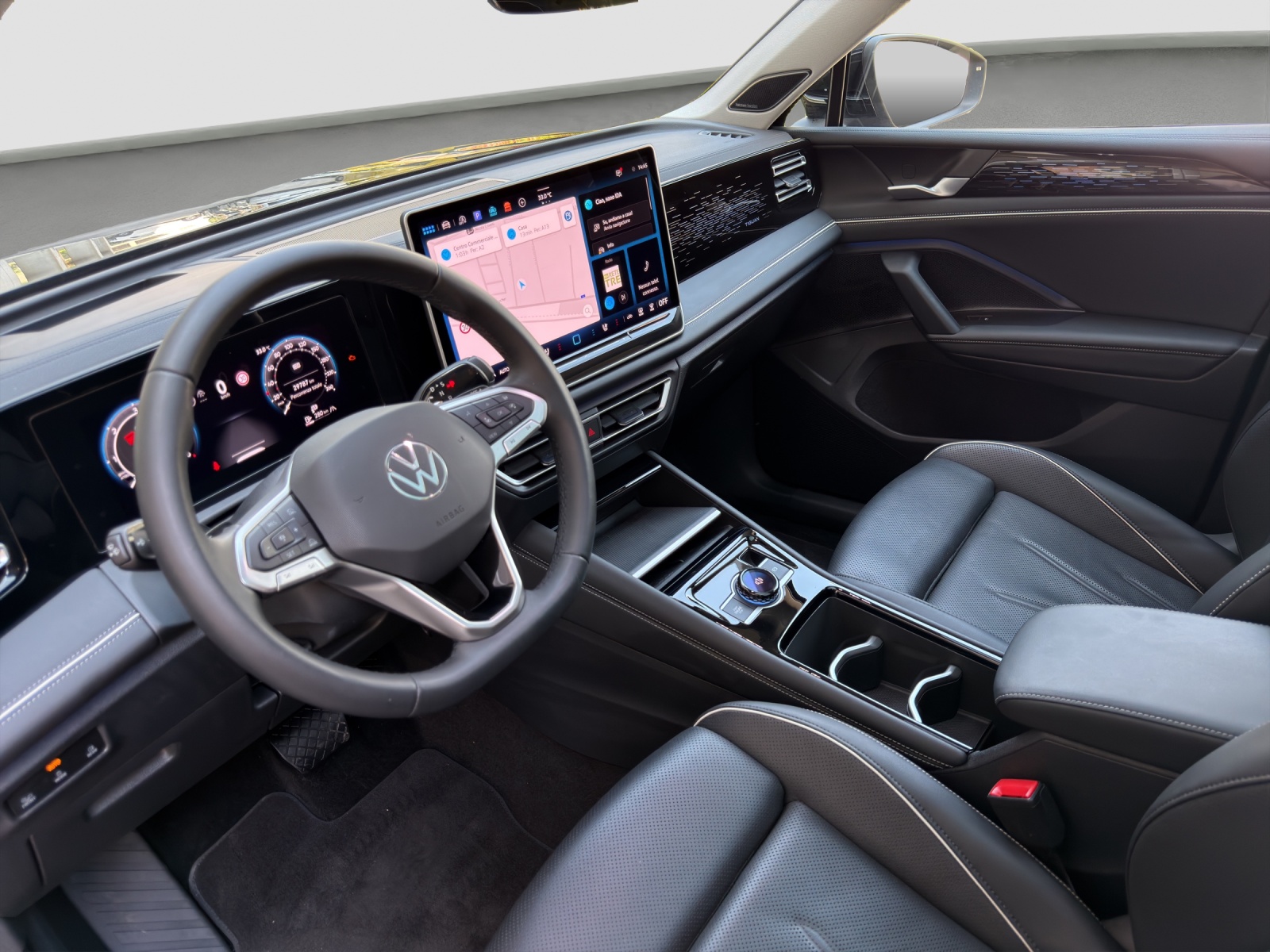 VW Tiguan 2.0 TDI SCR Elegance 4Motion DSG-image-7
