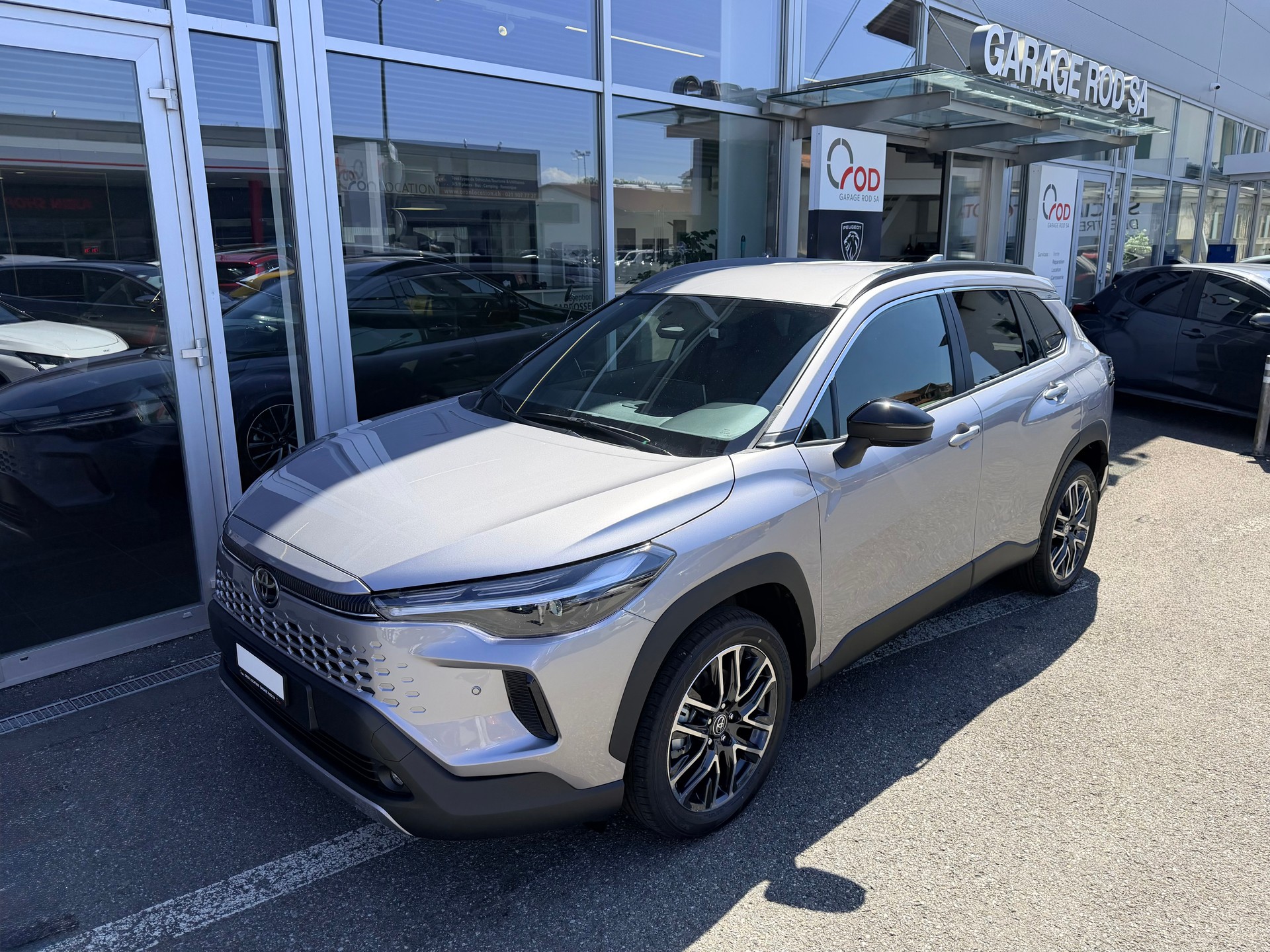 TOYOTA Corolla Cross 2.0 Trend e-CVT AWD-image-0