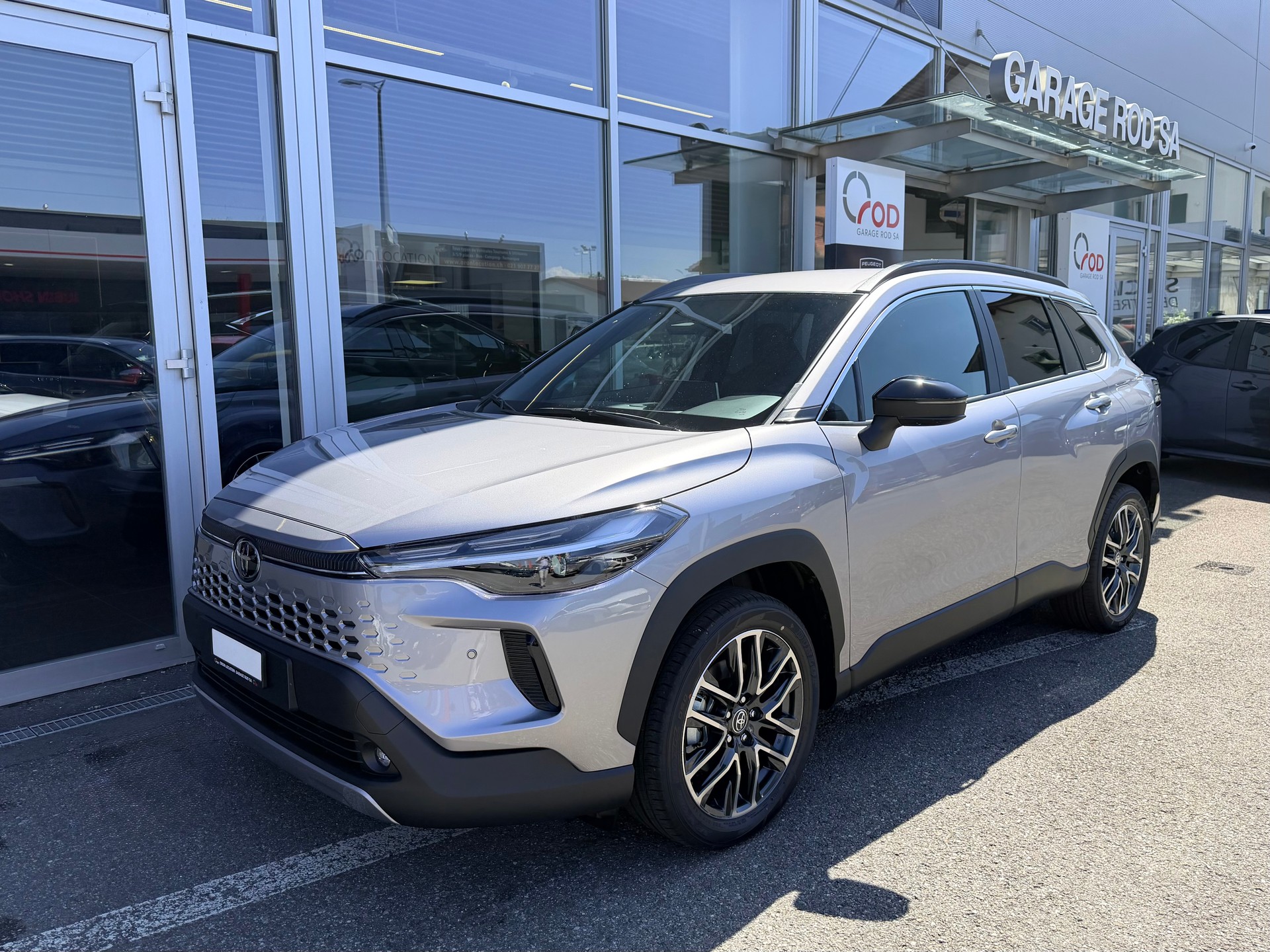 TOYOTA Corolla Cross 2.0 Trend e-CVT AWD-image-28