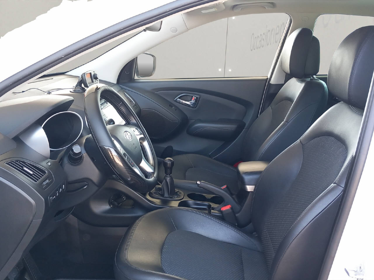 HYUNDAI ix35 2.0 Style 4WD-image-3