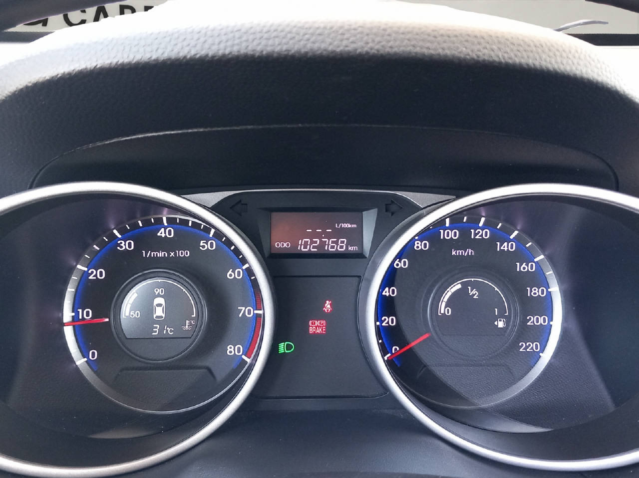 HYUNDAI ix35 2.0 Style 4WD-image-8