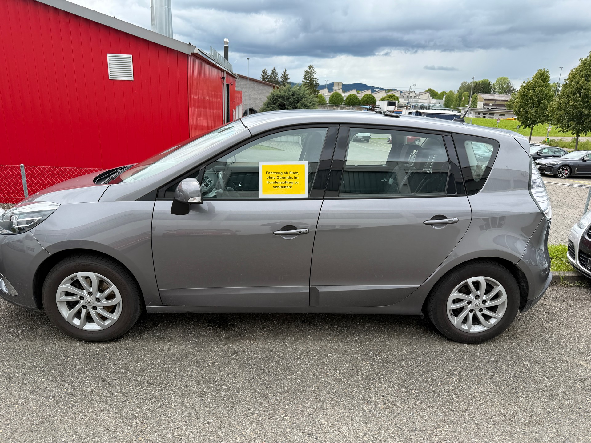 RENAULT Scénic 1.2 TCe 130 Expression S/S-image-0