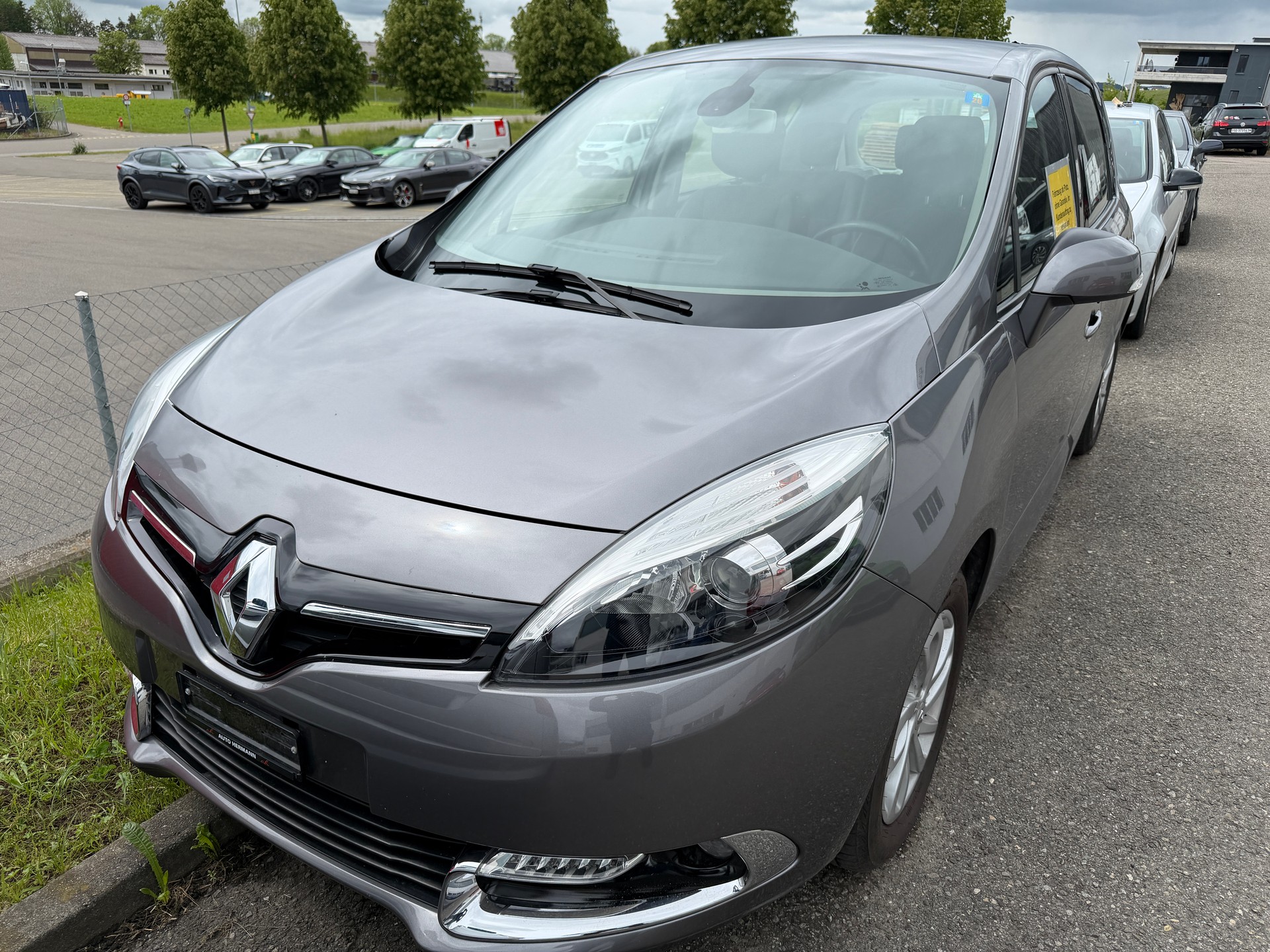 RENAULT Scénic 1.2 TCe 130 Expression S/S-image-2