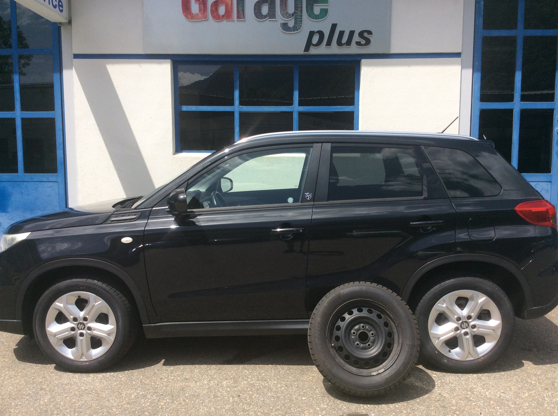 SUZUKI Vitara 1.6 TD Sergio Cellano Top TCSS-image-1