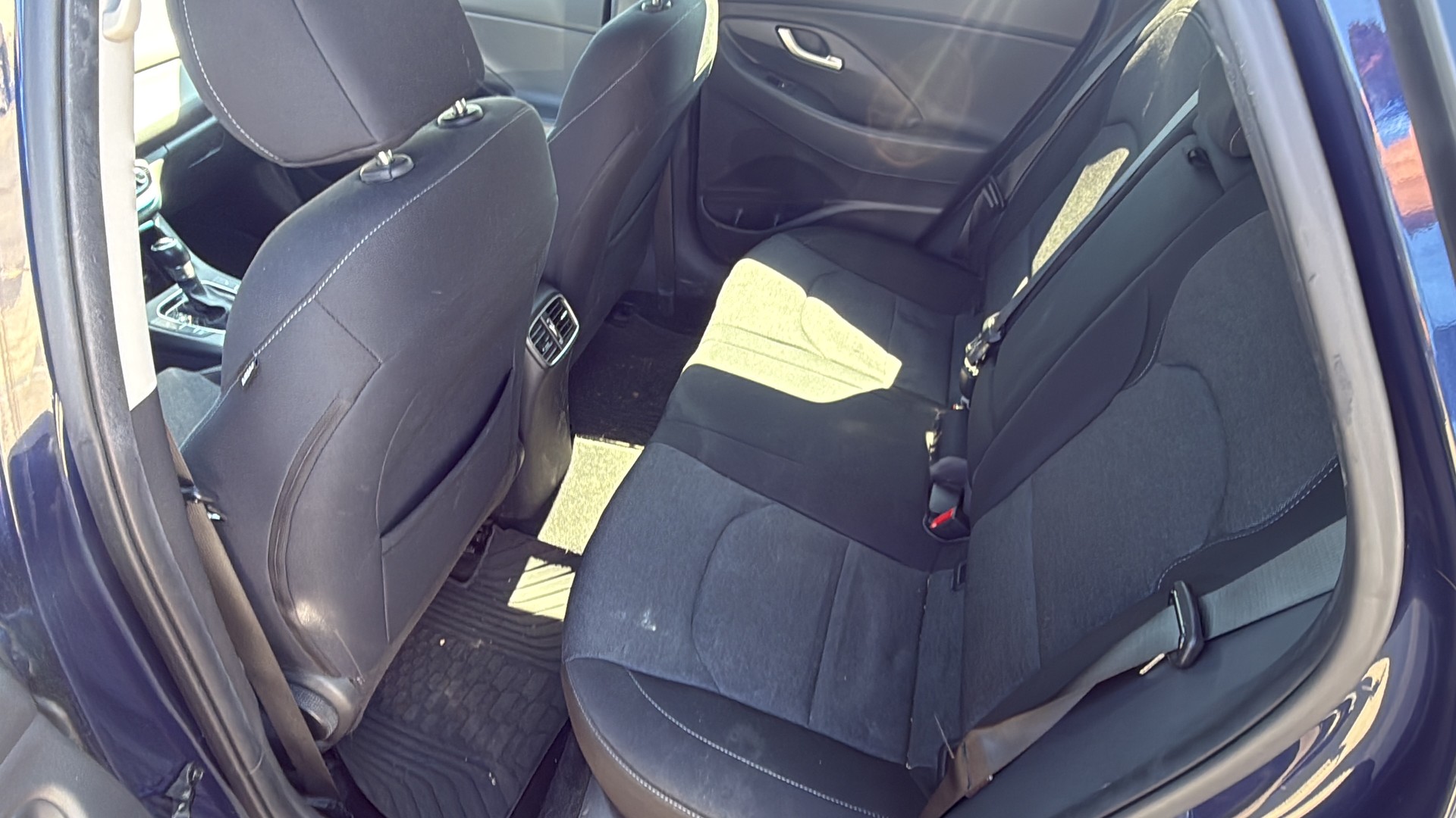 HYUNDAI i30 Wagon 1.5 T-GDi Amplia 48V MH DCT-image-4