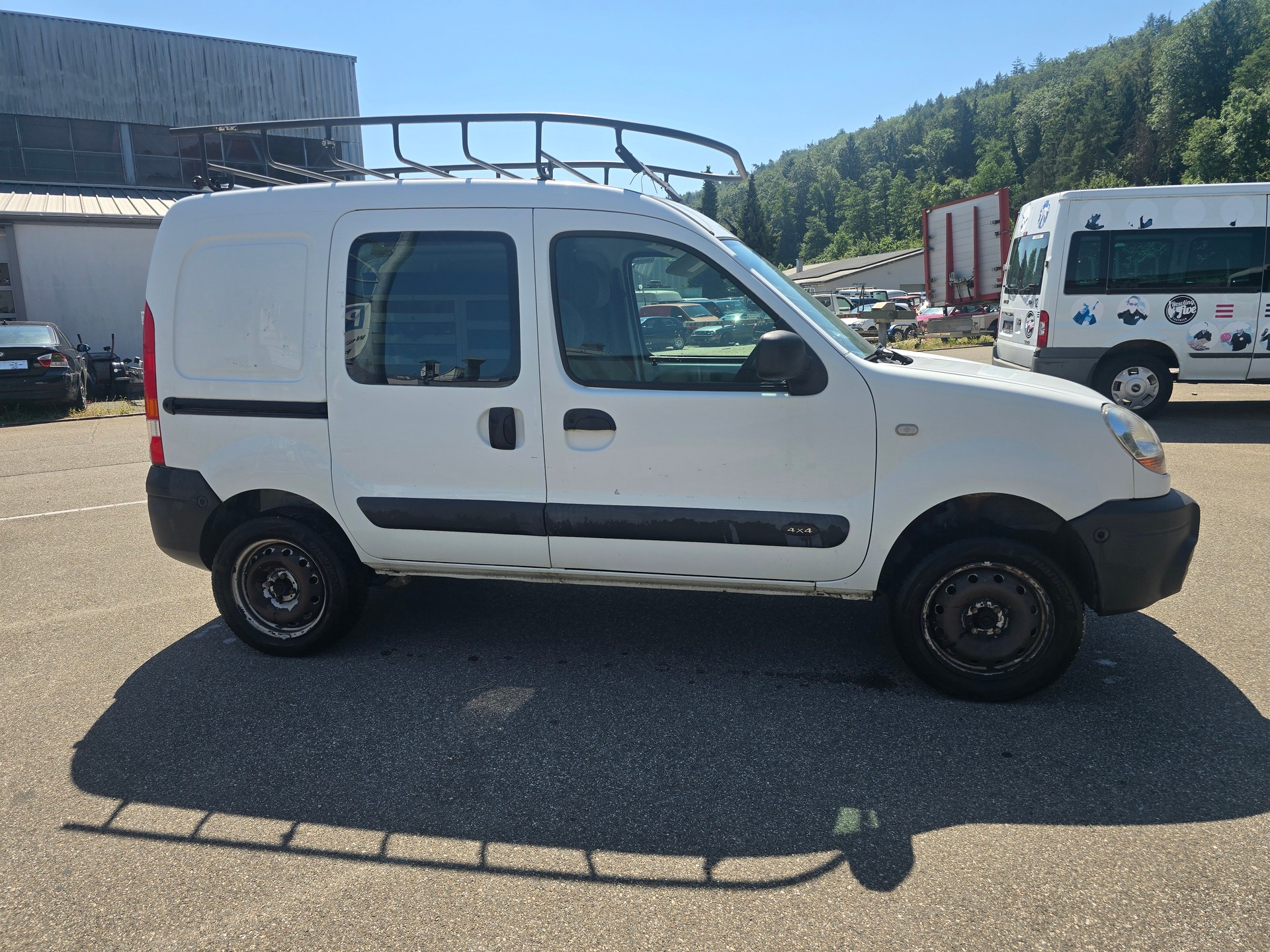 RENAULT Kangoo 1.6 16V 4x4 Business-image-3