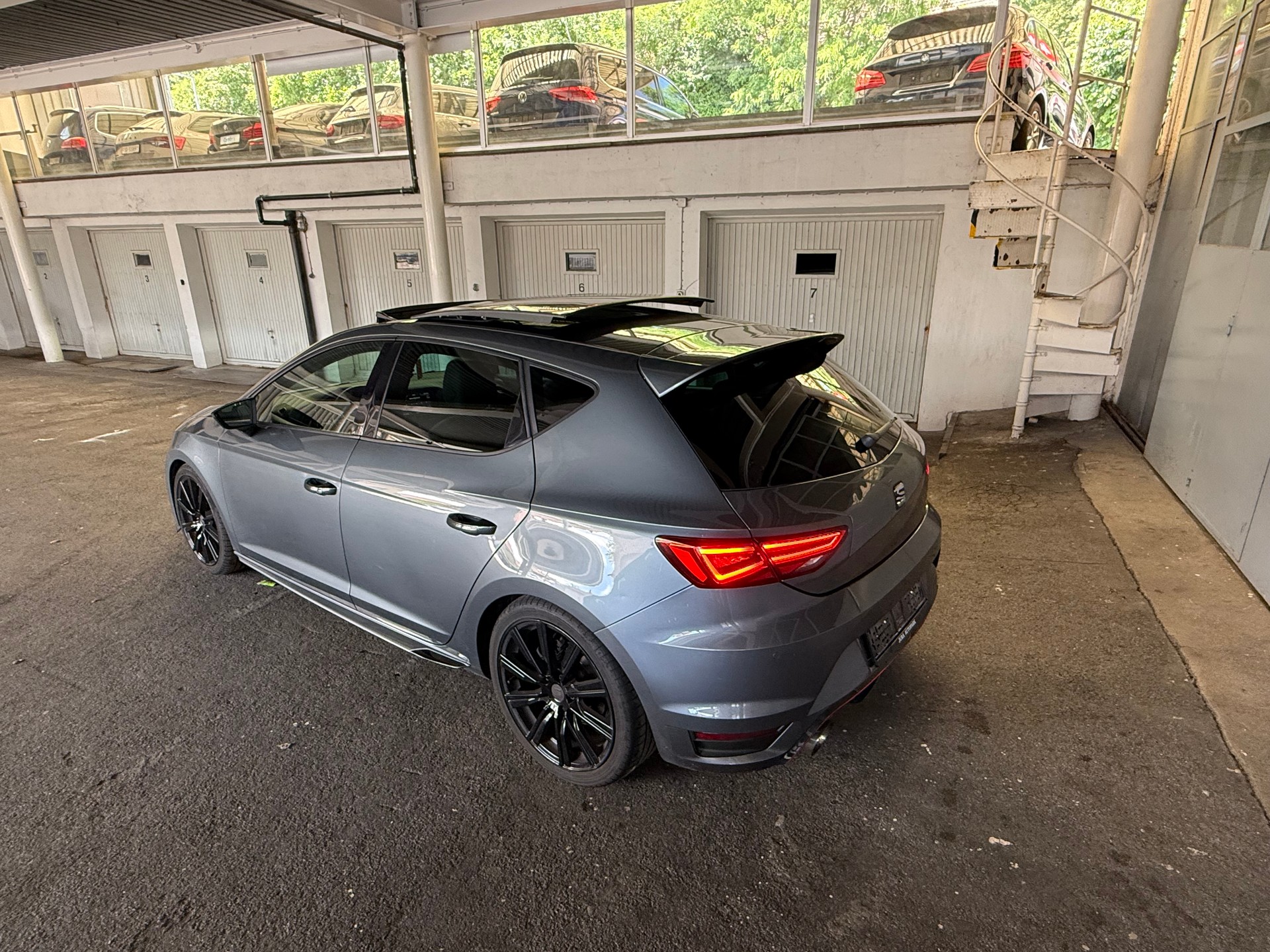 SEAT Leon 1.4 TSI ACT FR Evolution DSG-image-6