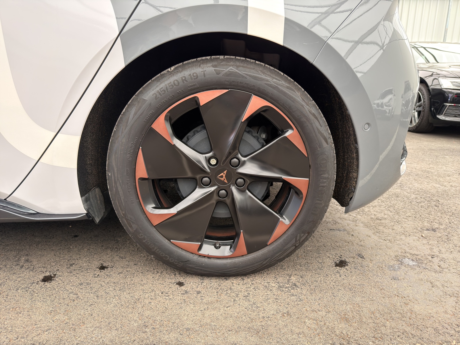 CUPRA Born 58 kWh - Head-up - Umgebungskamera-image-13
