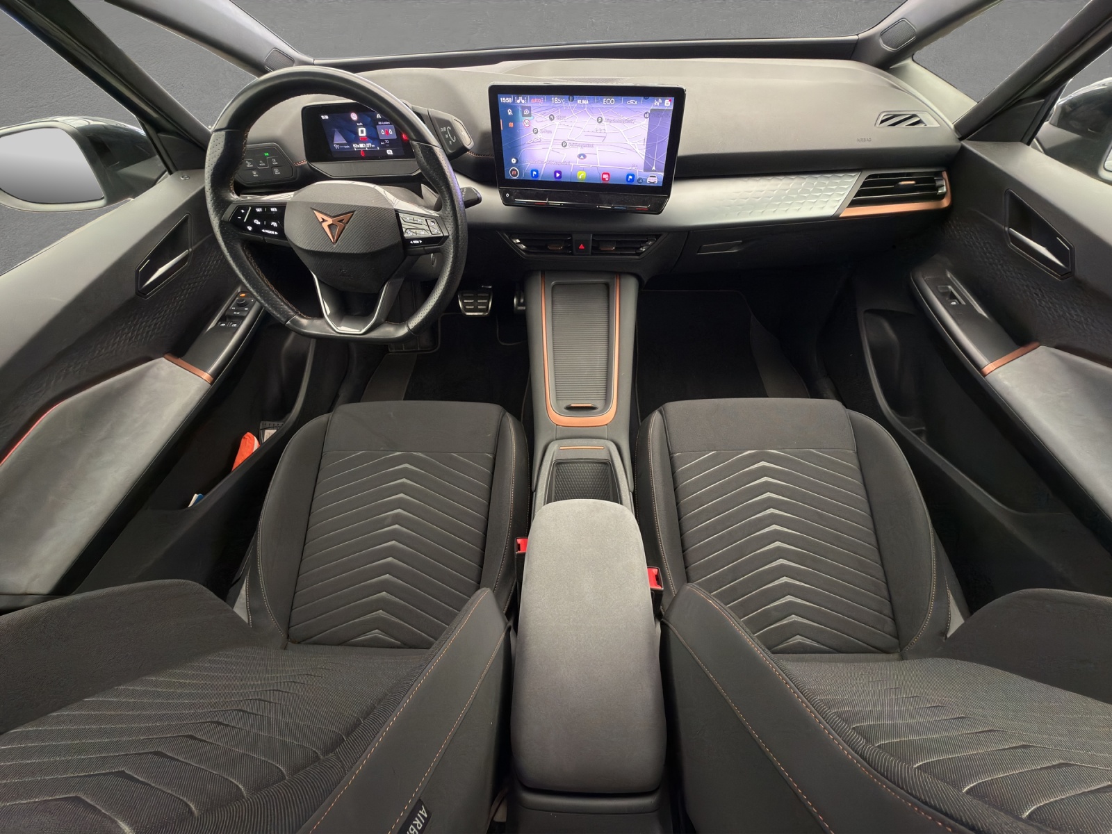 CUPRA Born 58 kWh - Head-up - Umgebungskamera-image-6