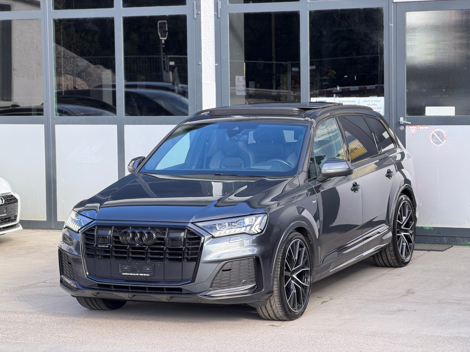 AUDI Q7 50 TDI quattro S Line tiptronic-image-1