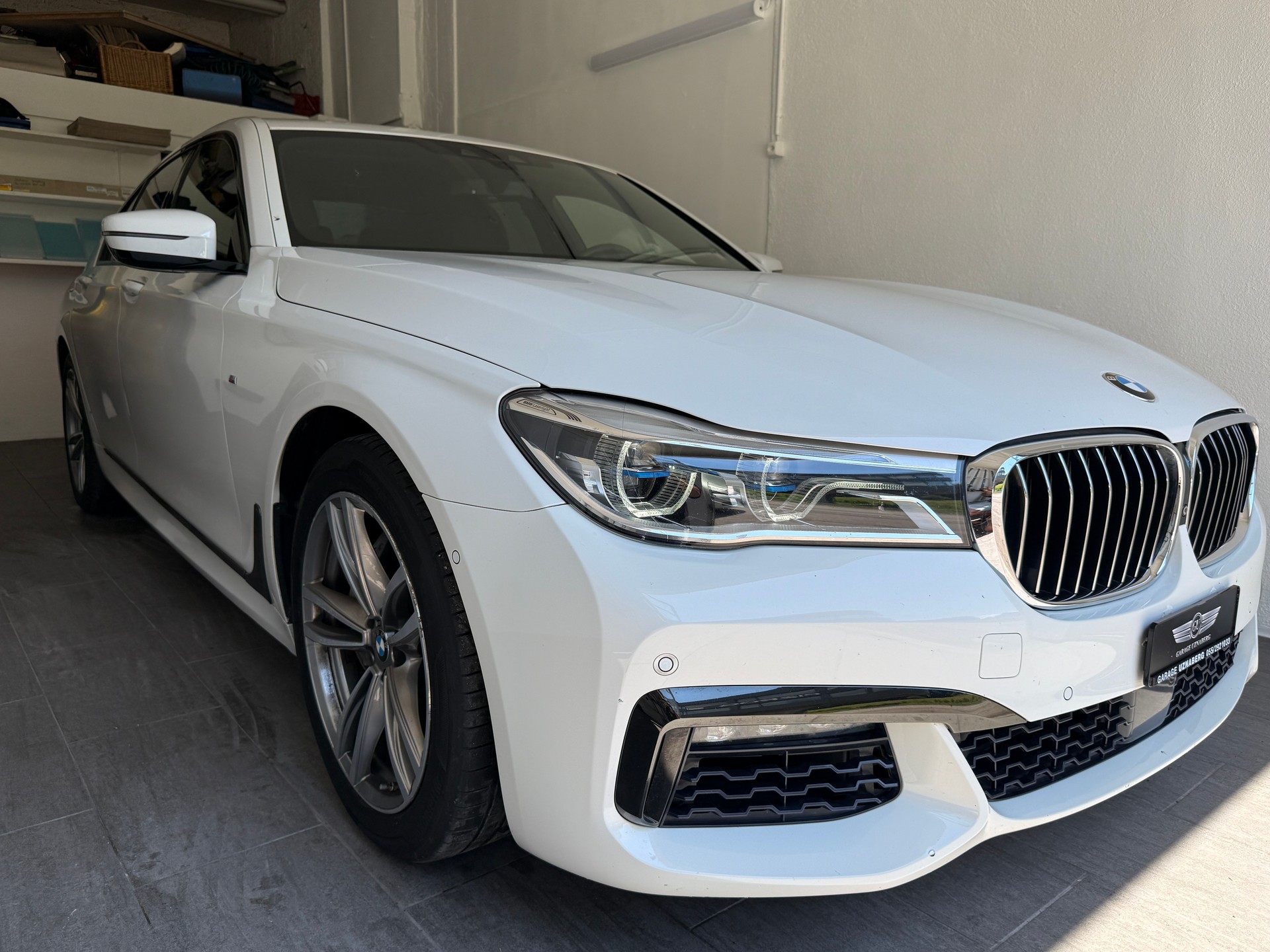 BMW 750i xDrive Steptronic M - Paket Ab 520.- pro Monat-image-6