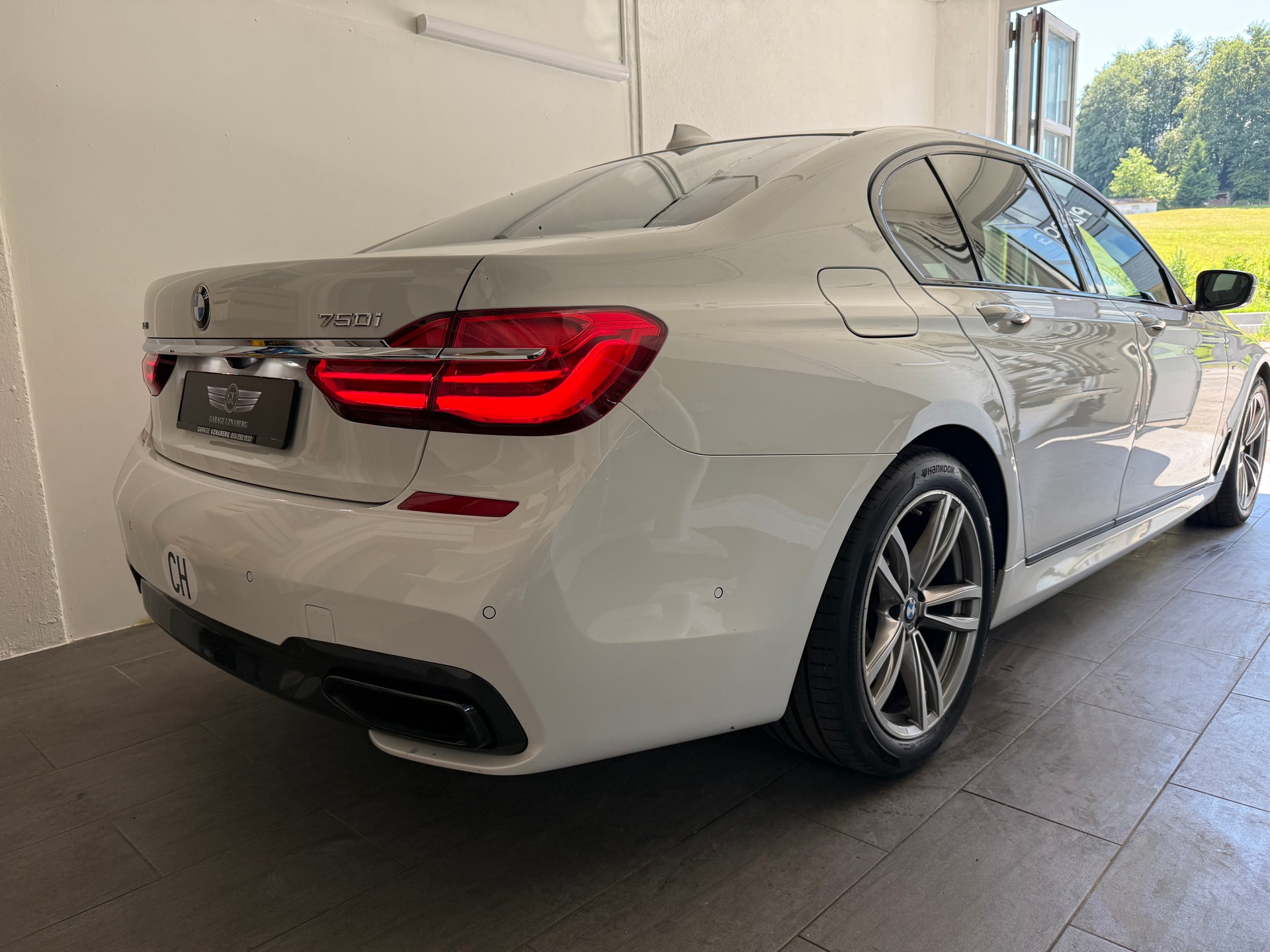 BMW 750i xDrive Steptronic M - Paket Ab 520.- pro Monat-image-4