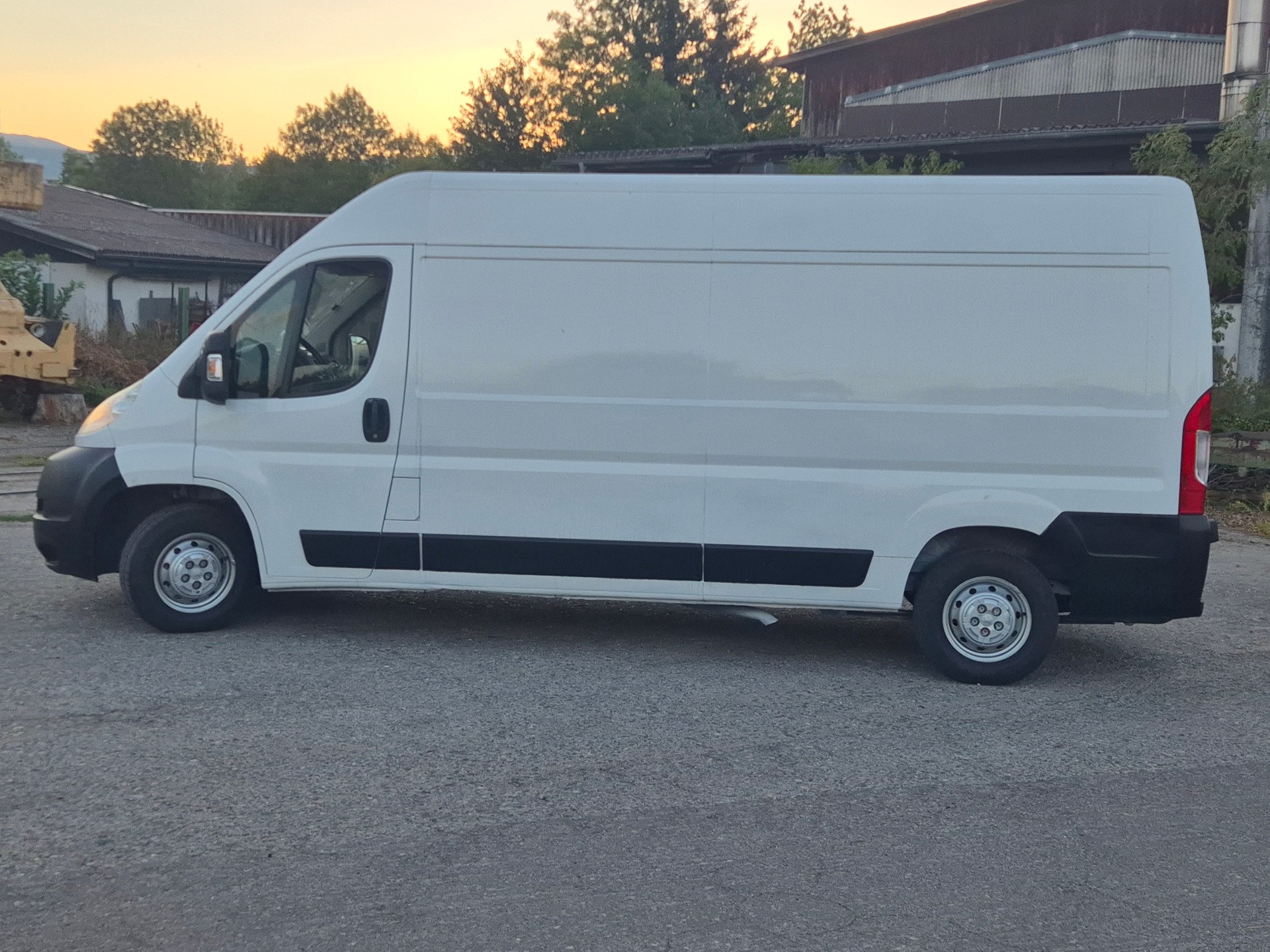 PEUGEOT Boxer Frischer MFK 123'000km Klima AHK-image-5