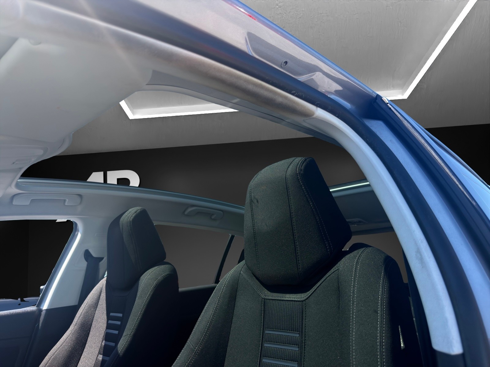 PEUGEOT 308 1.6 THP Allure-image-11