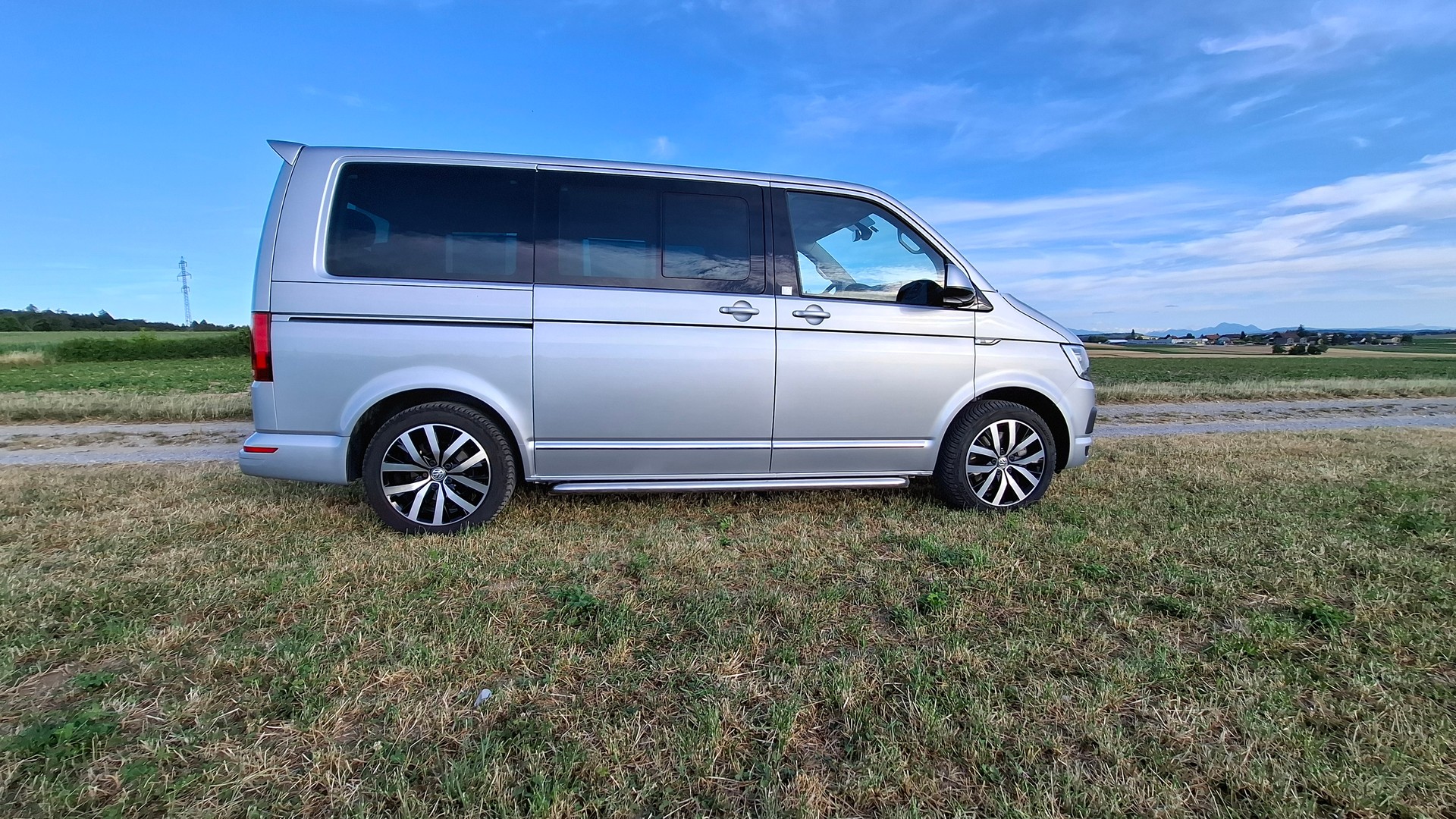 VW 2.0 TDI 204 Highline DSG 4m-image-0