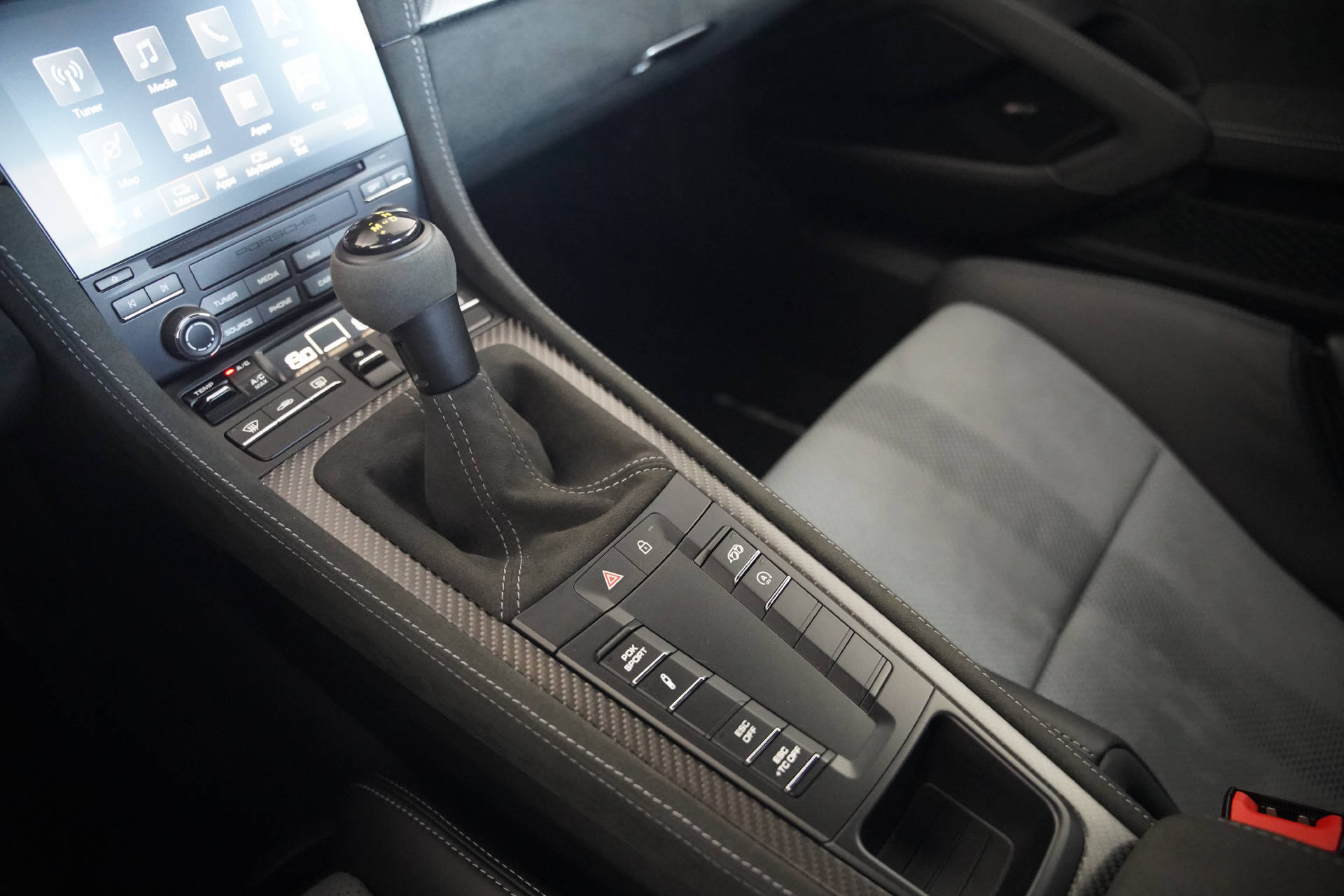 PORSCHE Cayman 718 GT4 RS PDK Weissach-image-13