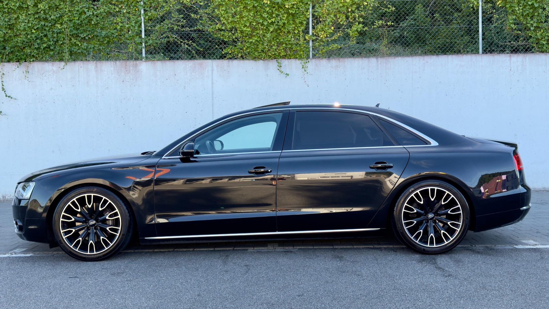 AUDI A8 L 3.0 TDI quattro tiptronic-image-1