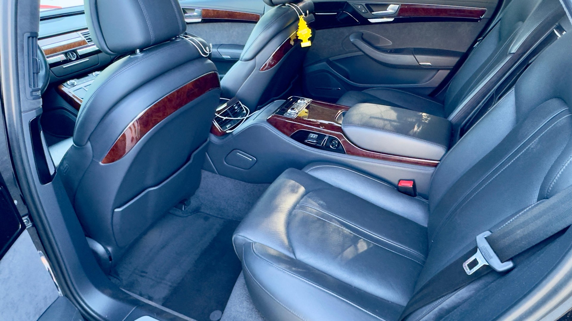 AUDI A8 L 3.0 TDI quattro tiptronic-image-8