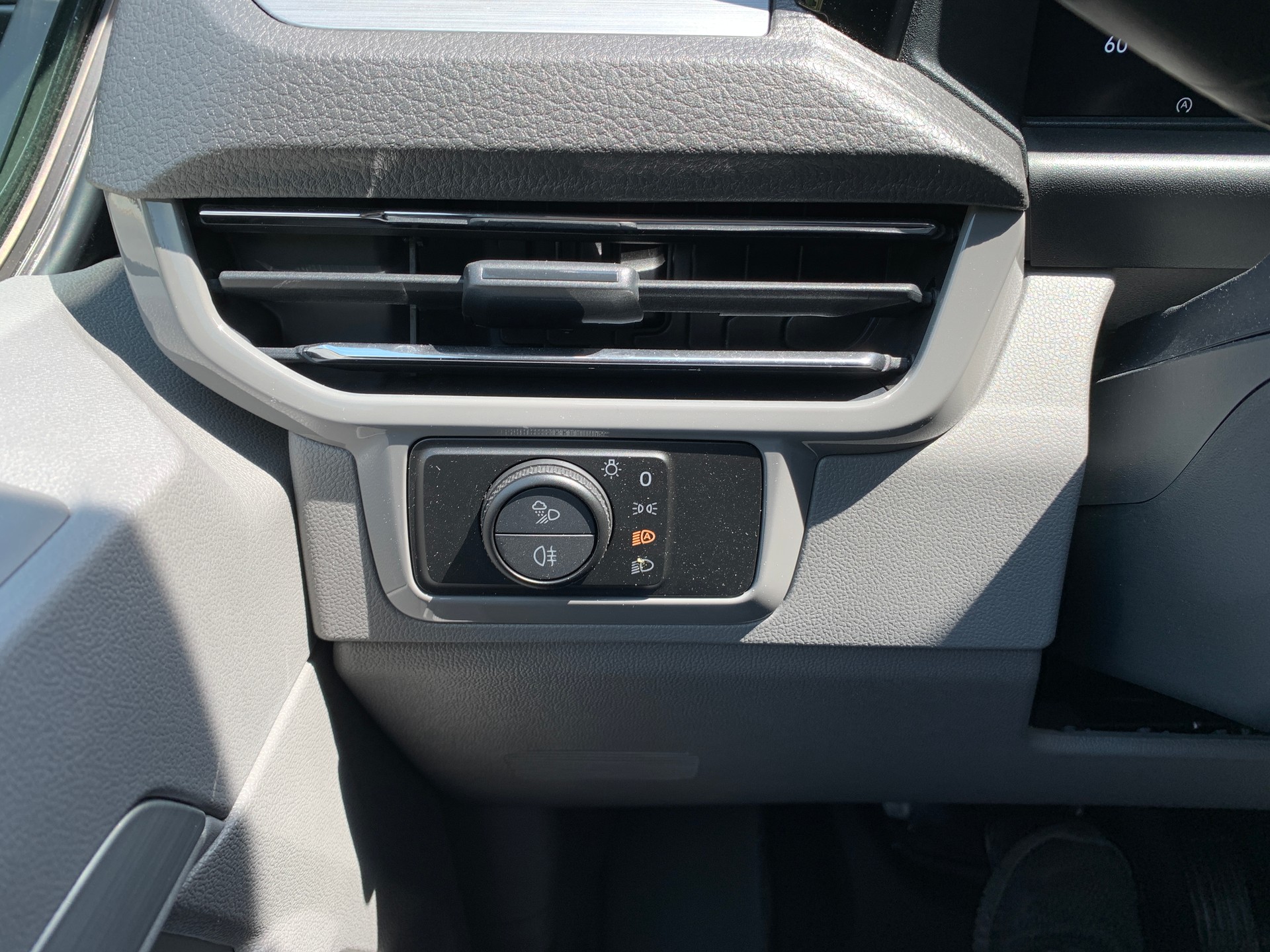 VW Caravelle 2.0 TDI Life Aut.8 4 Motion-image-9