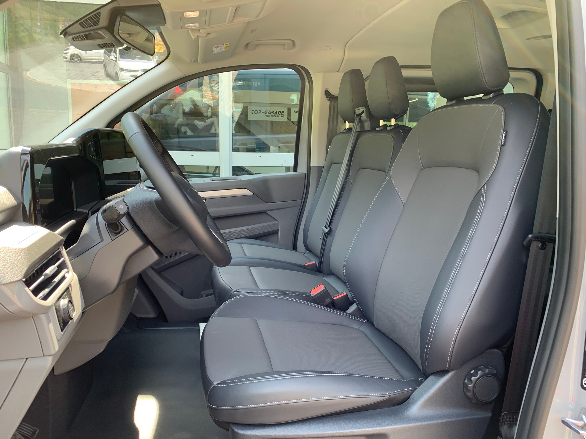 VW Caravelle 2.0 TDI Life Aut.8 4 Motion-image-8