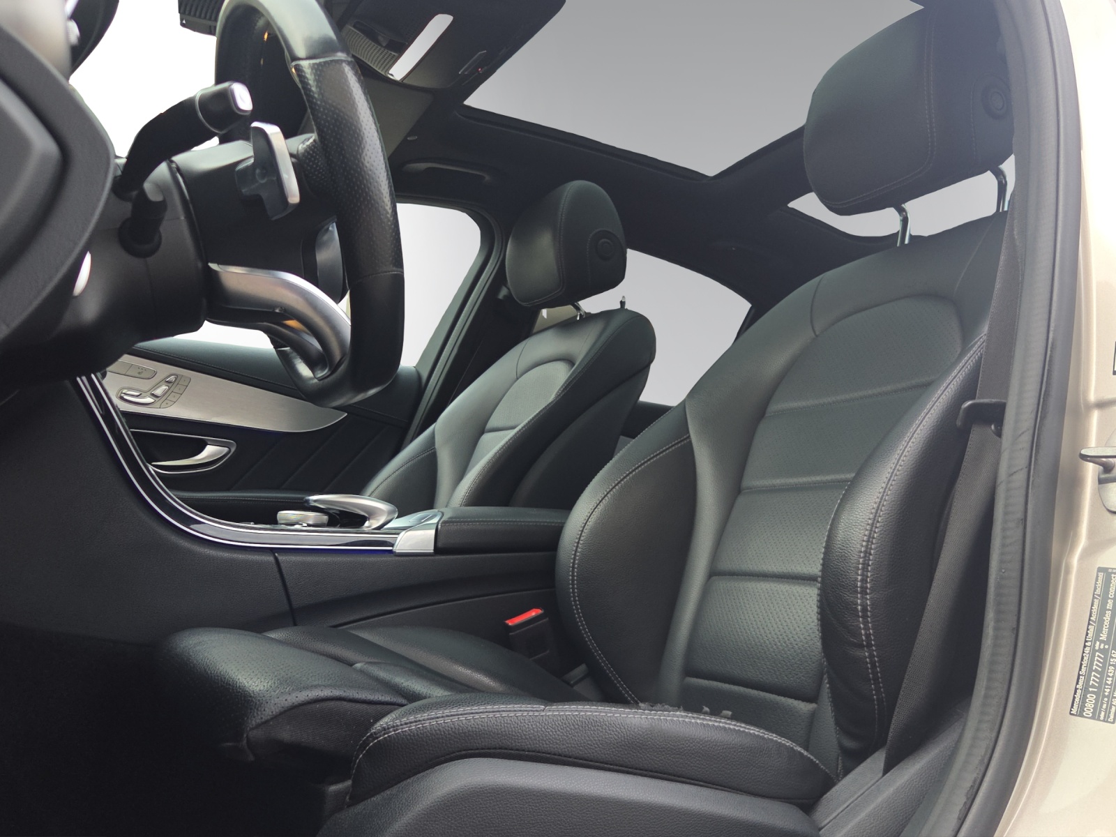 MERCEDES-BENZ C 220 d Swiss Star AMG Line 4M 9G-Tronic-image-8