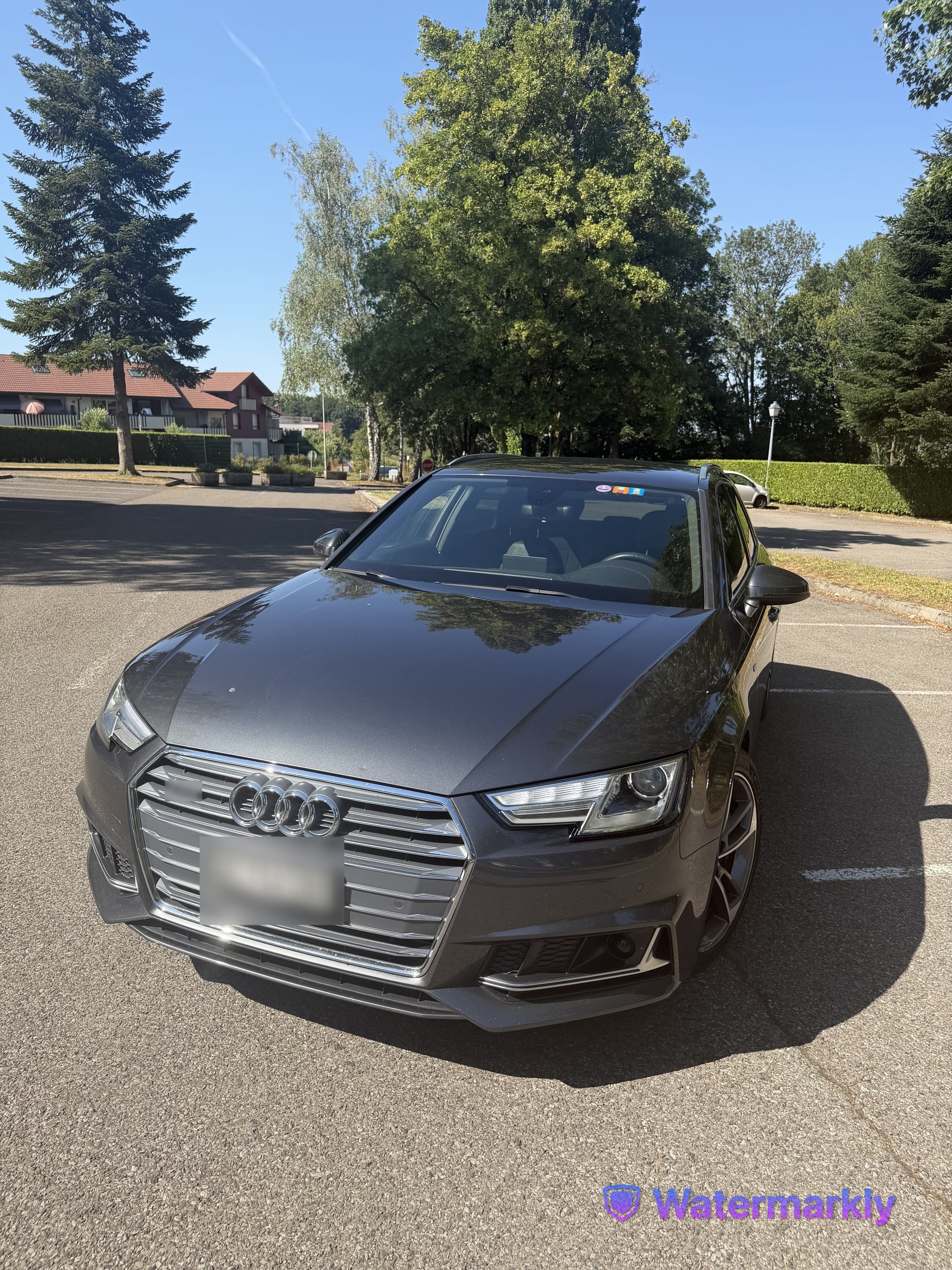 AUDI 2.0 45 TFSI Sport Attraction quattro S-Tronic-image-2