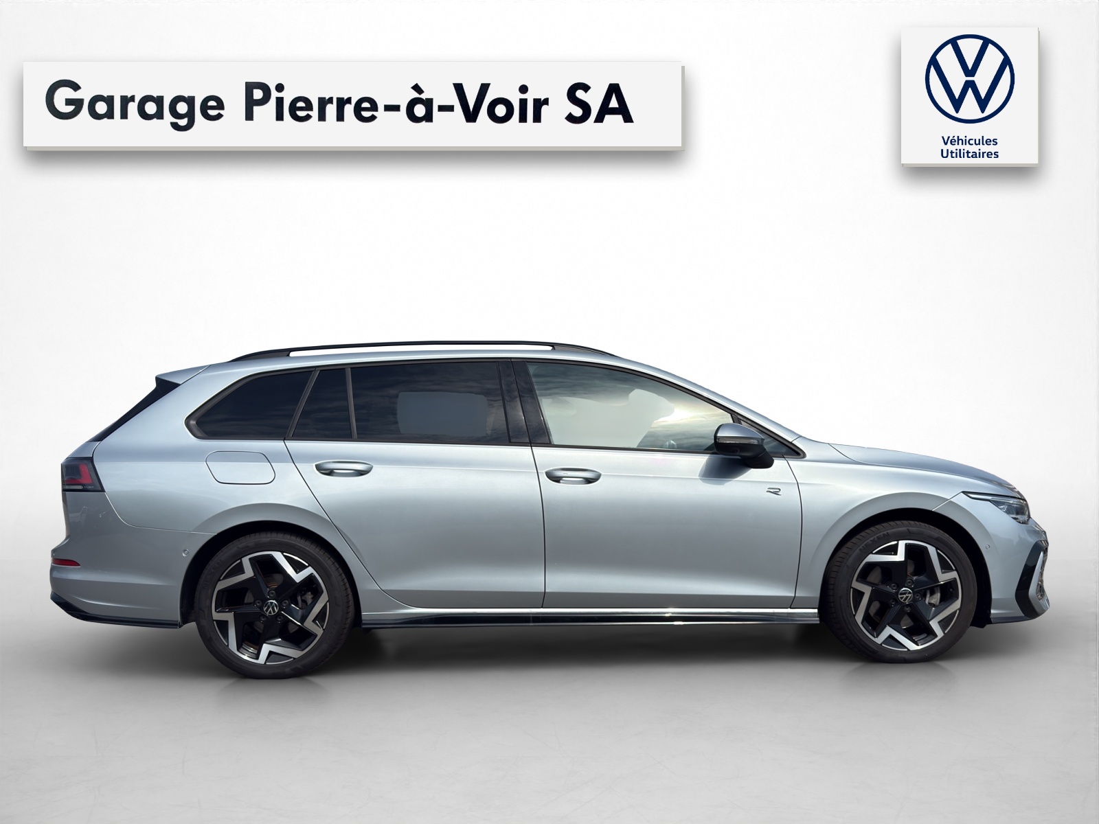 VW Golf Variant 2.0 TSI R-Line DSG 4 Motion-image-6