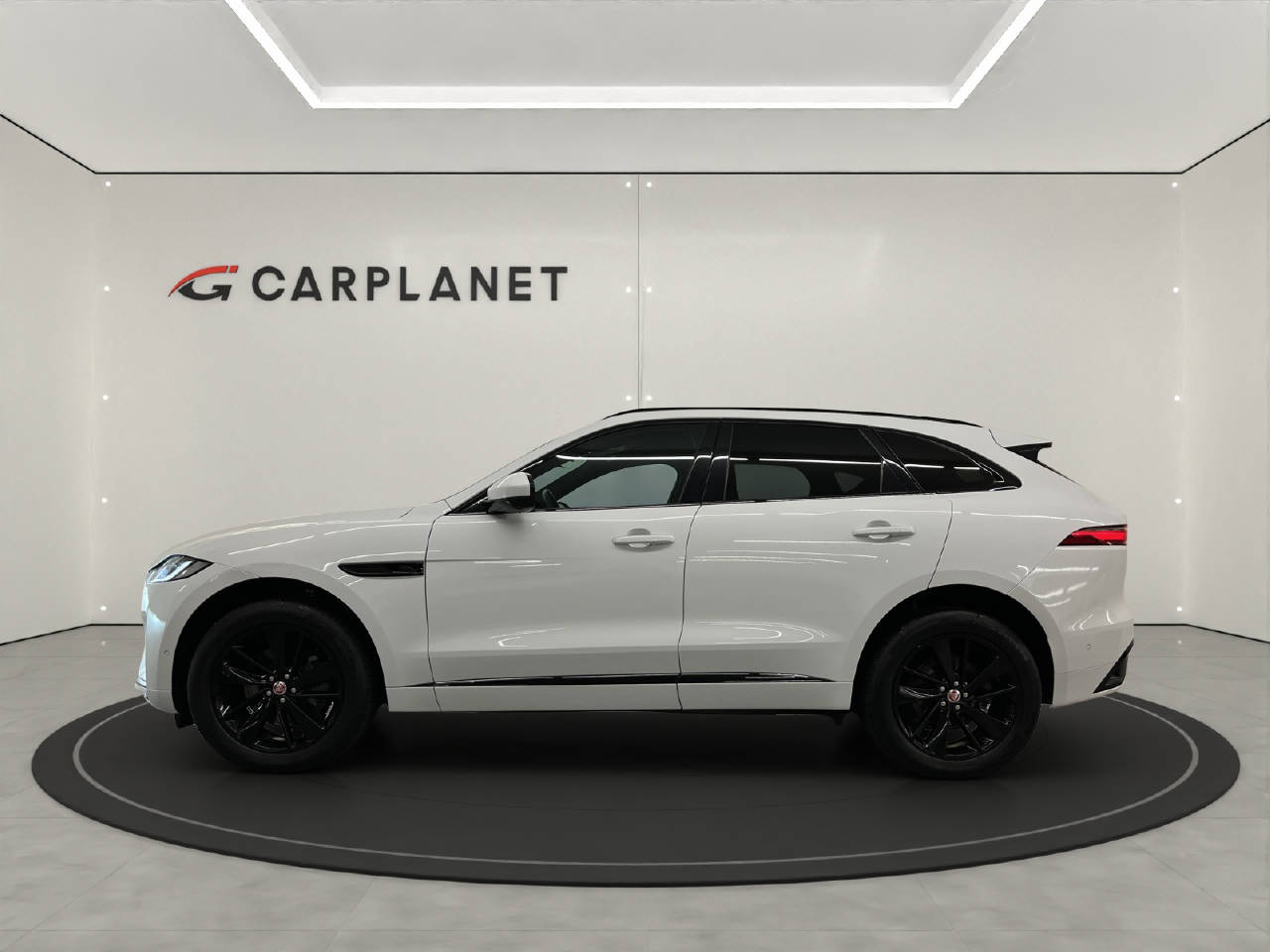 JAGUAR F-Pace 2.0 I4 250 R-Dynamic S AWD-image-1