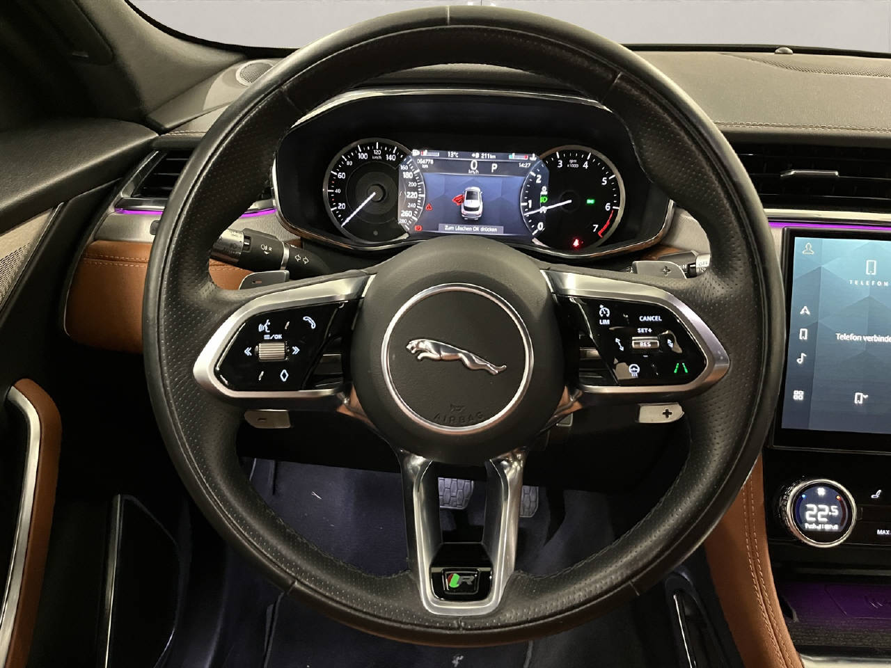 JAGUAR F-Pace 2.0 I4 250 R-Dynamic S AWD-image-7