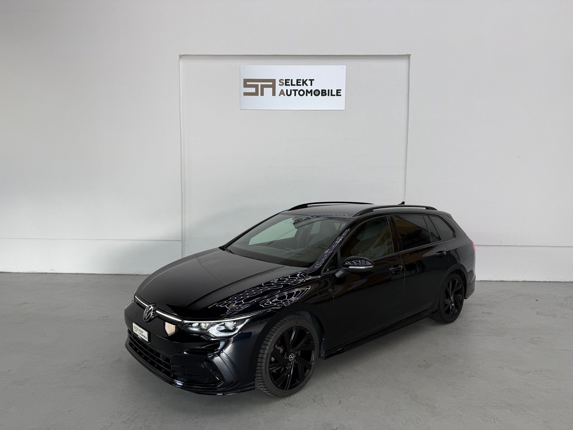 VW Golf Variant 2.0 TSI R-Line DSG 4Motion