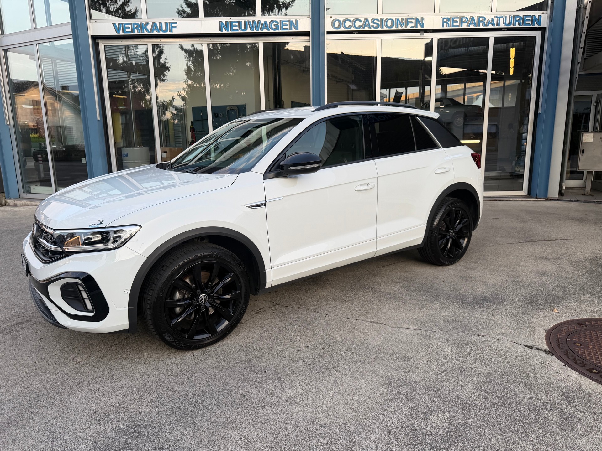 VW T-Roc 2.0 TSI R-Line DSG 4Motion-image-6