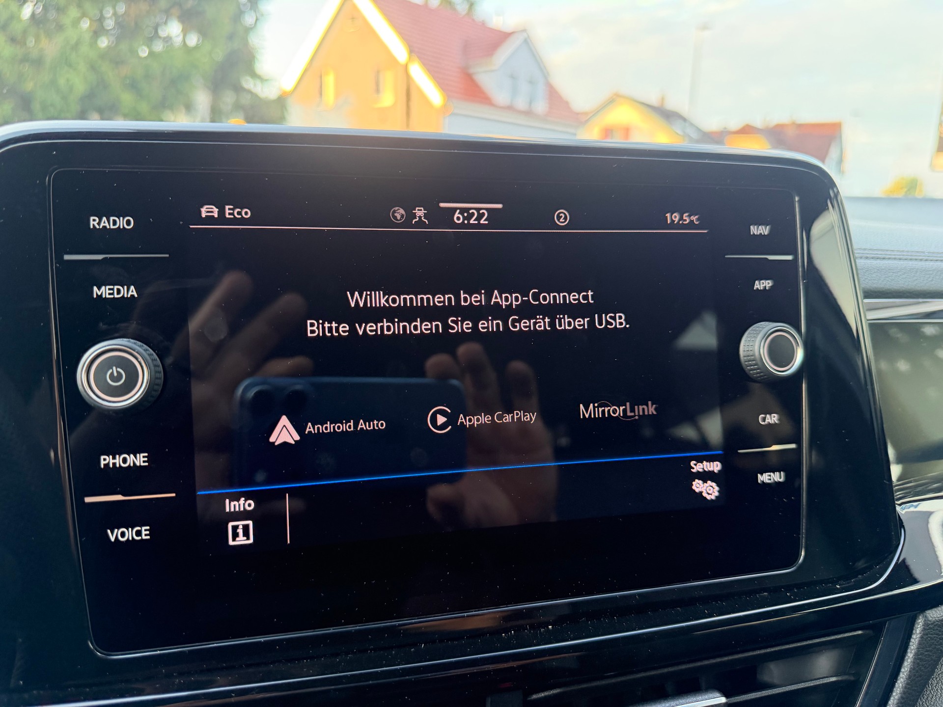 VW T-Roc 2.0 TSI R-Line DSG 4Motion-image-14