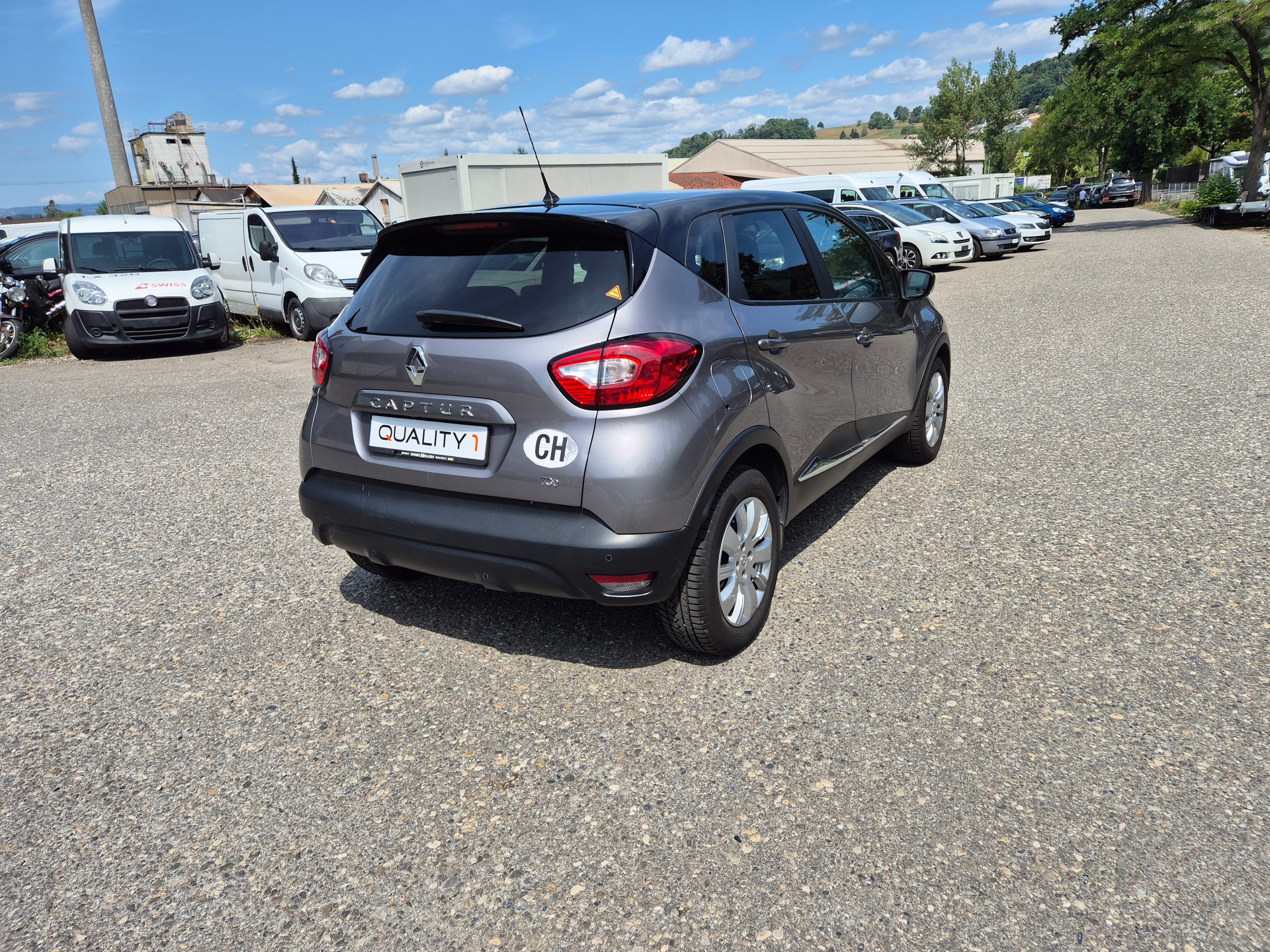 RENAULT Captur 1.2 T 16V Dynamique EDC-image-4