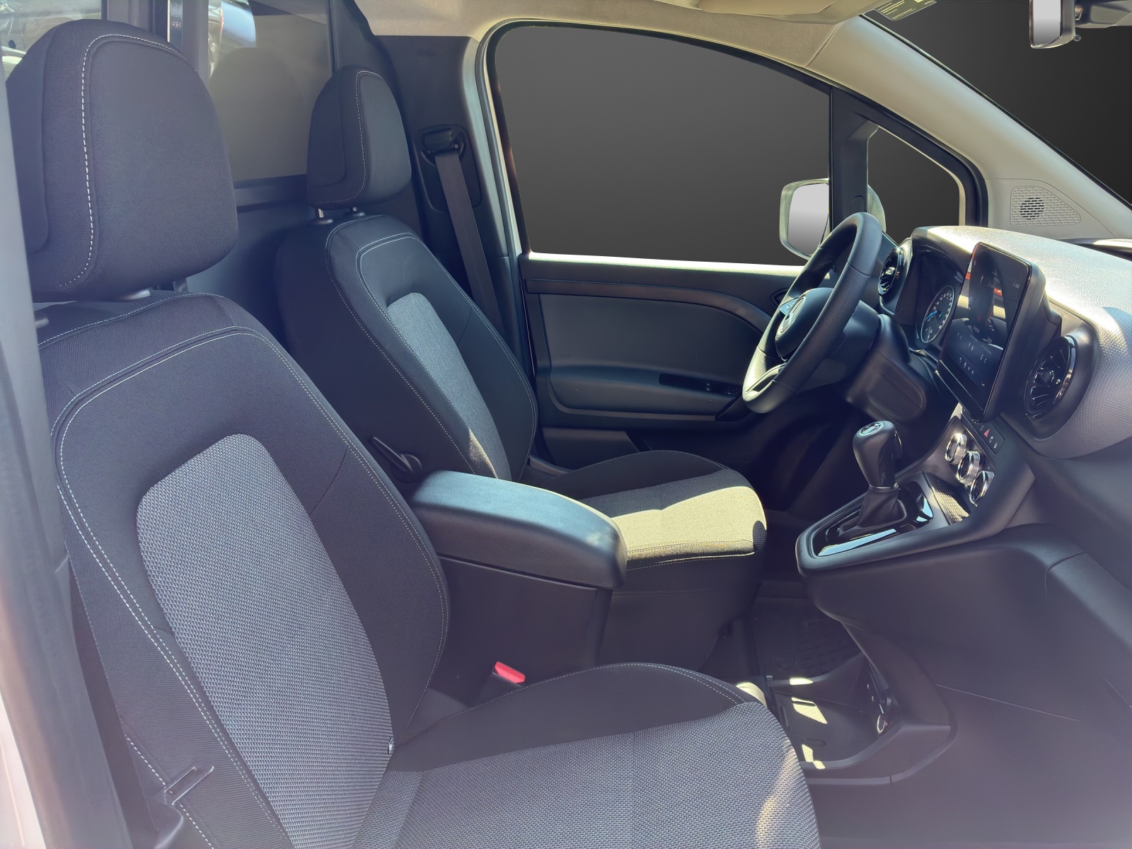 MERCEDES-BENZ eCitan 45kWh Base-image-7